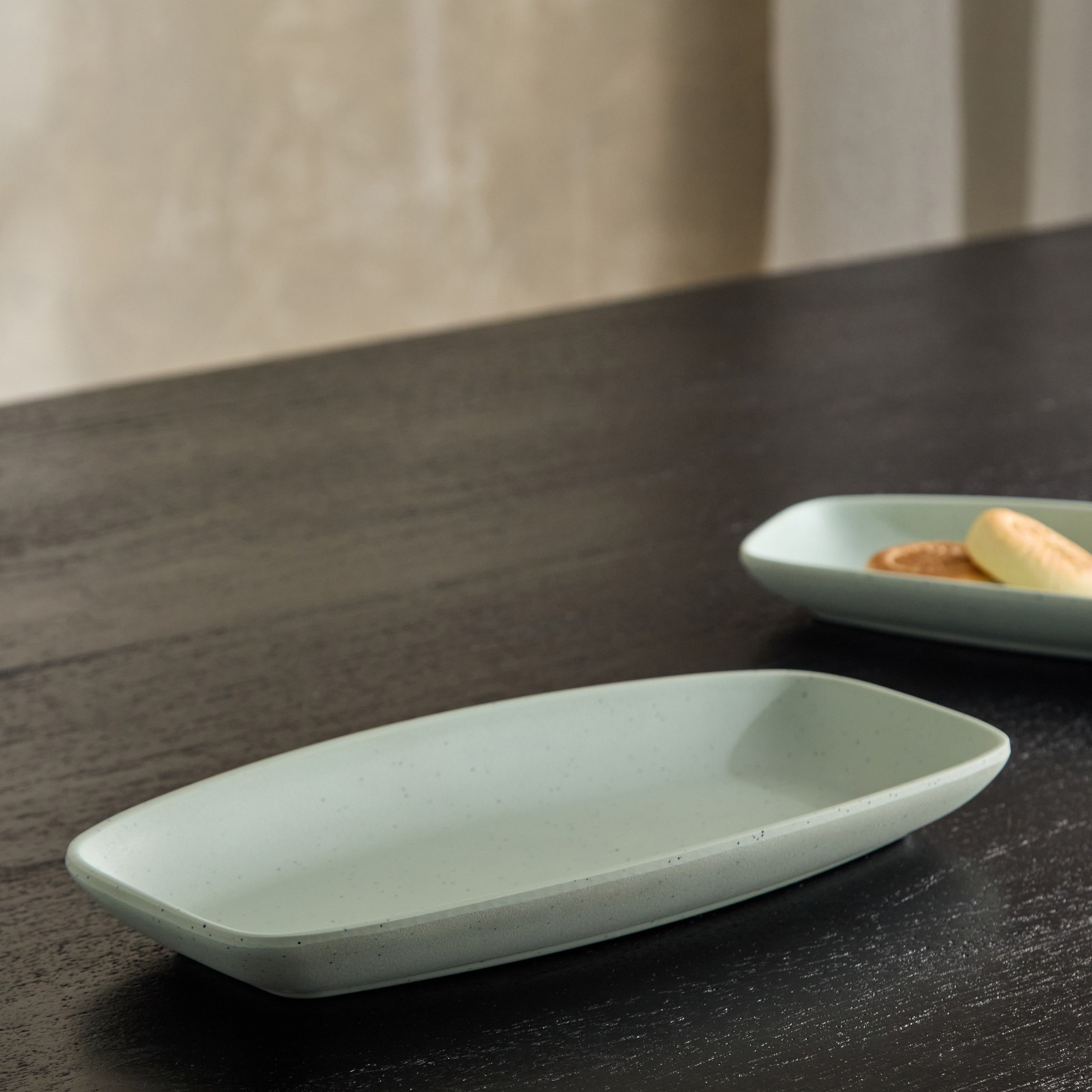 صحن فانيلا سبيكل - 14x3x28 سم-hbxdecorandfurnishings-tabletop-serveware-image-1
