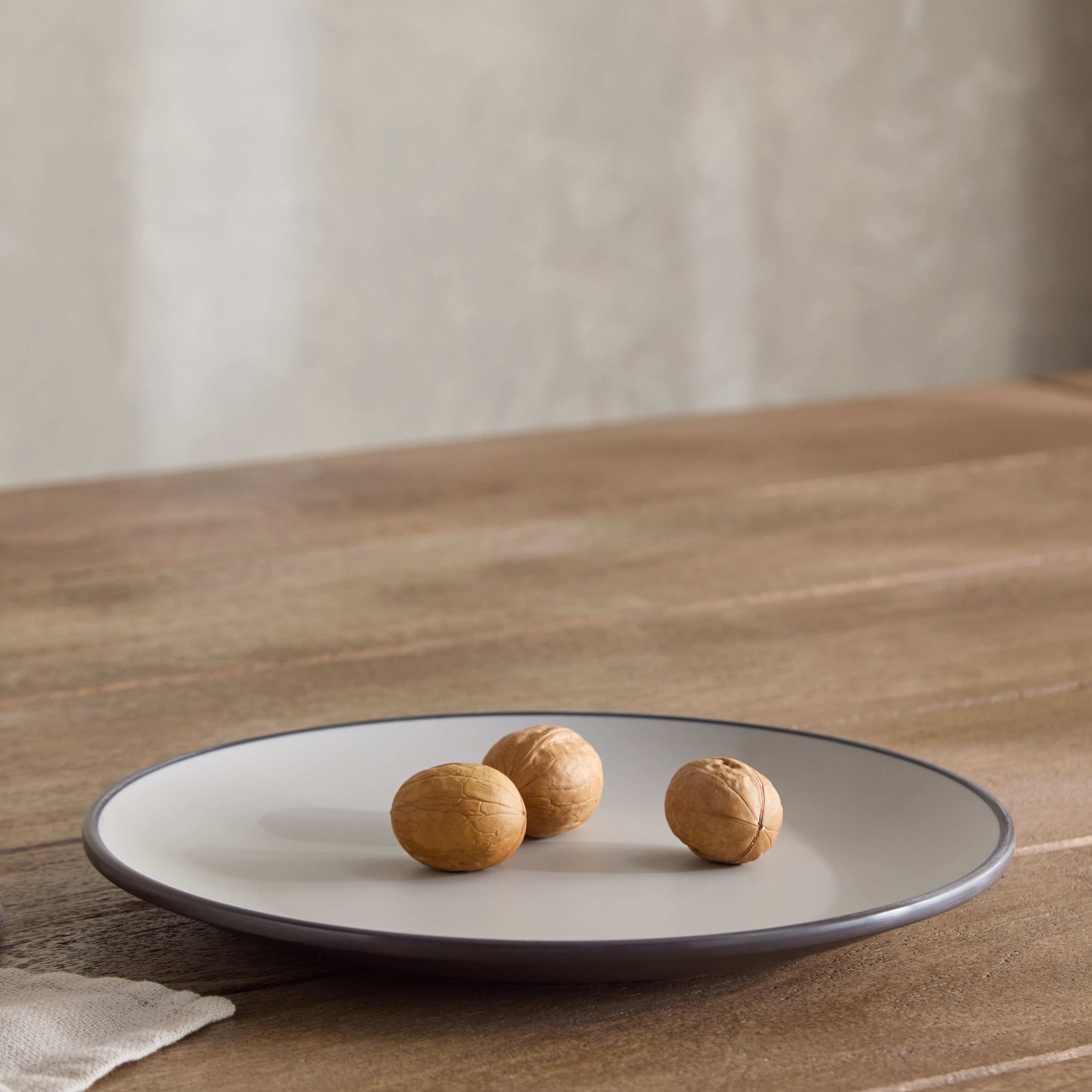 Mocha Mist 2-Tone Dinner Plate - 26 cm-hbxdecorandfurnishings-tabletop-crockery-image-1