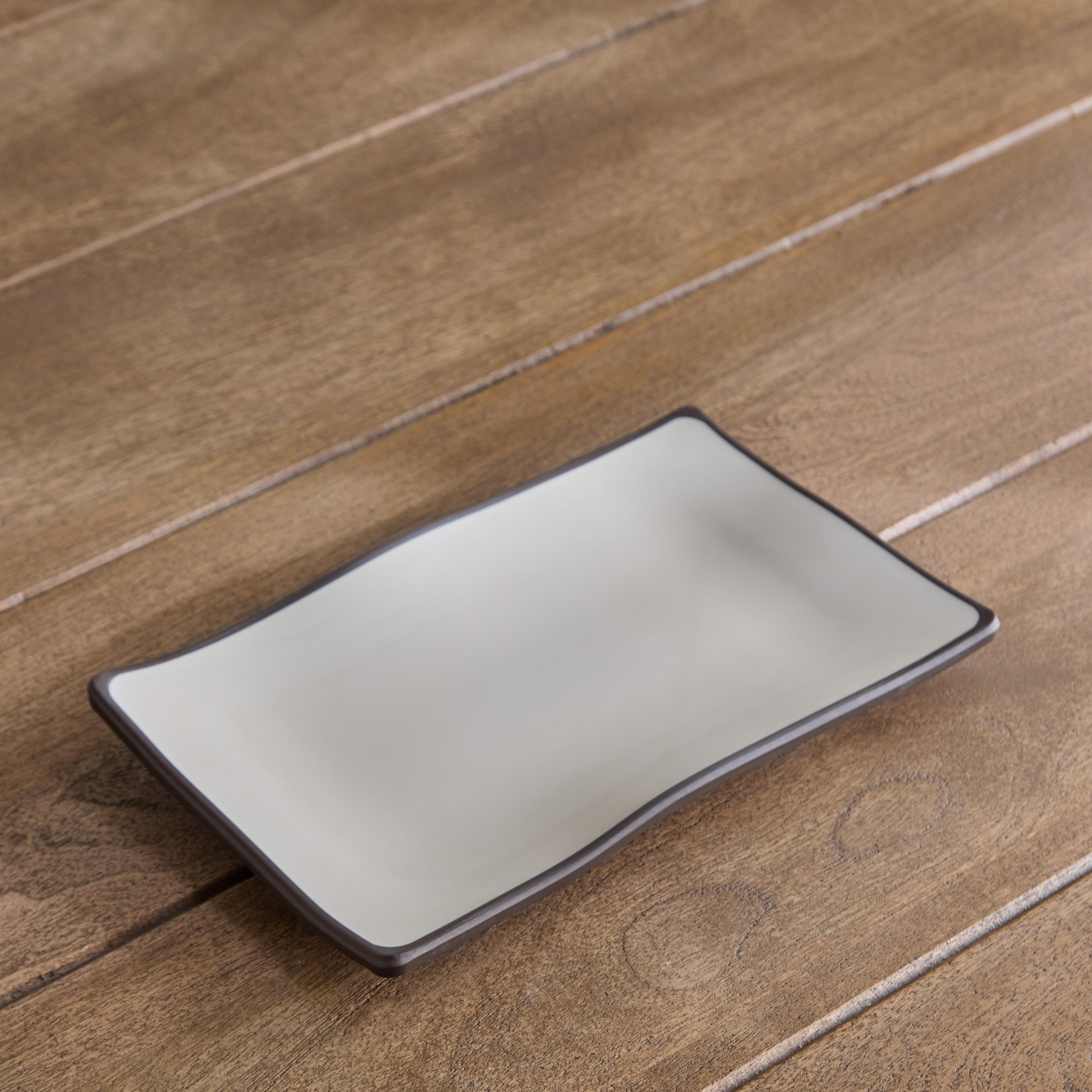 صحن تقديم مستدير بلونين من موكا ميست-hbxdecorandfurnishings-tabletop-serveware-image-2