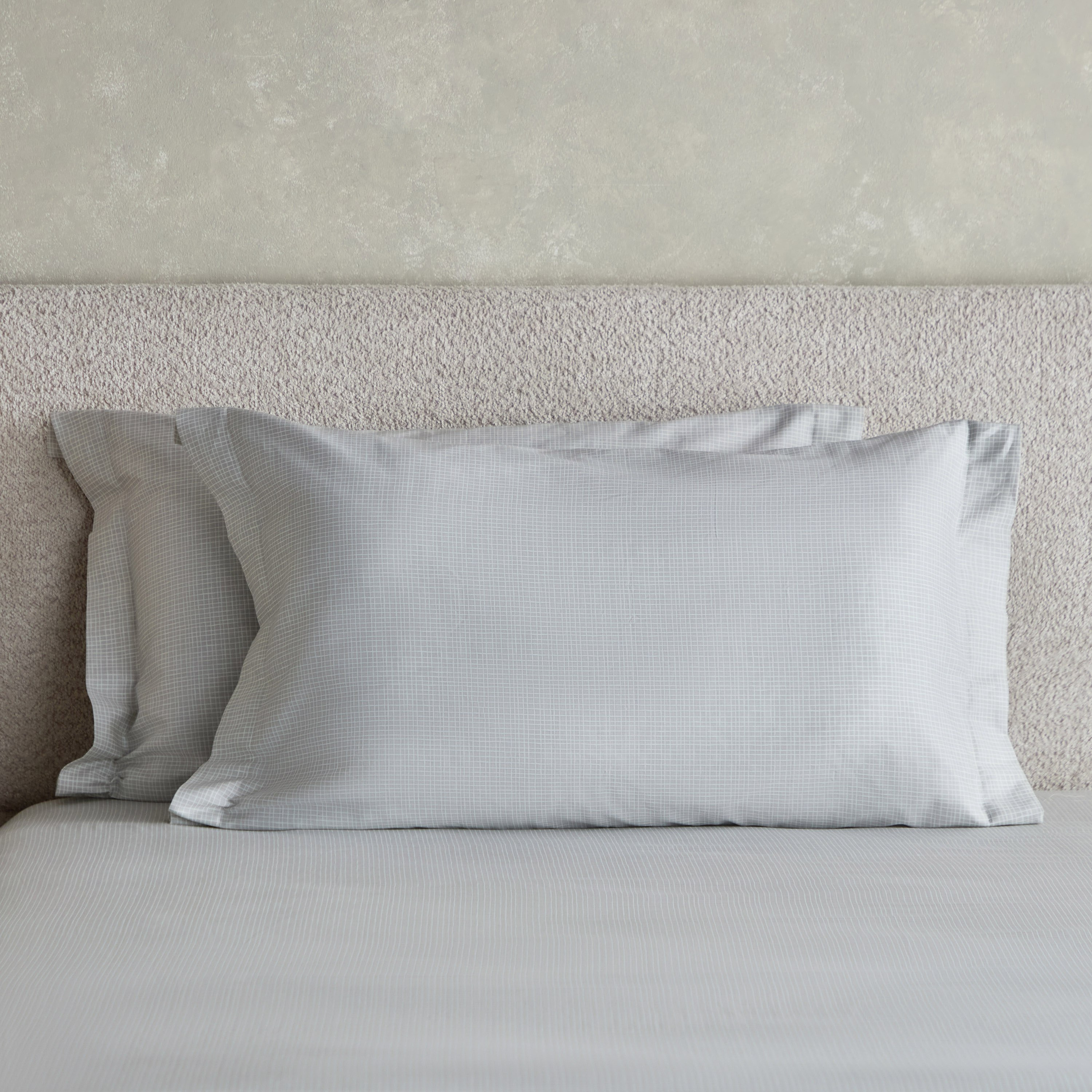 طقم غطاء وسادة شام قطن قطعتين بطبعات ويلكم و من هيوستن- 50x75 سم-hbxhomeware-hbxbedroom-image-2