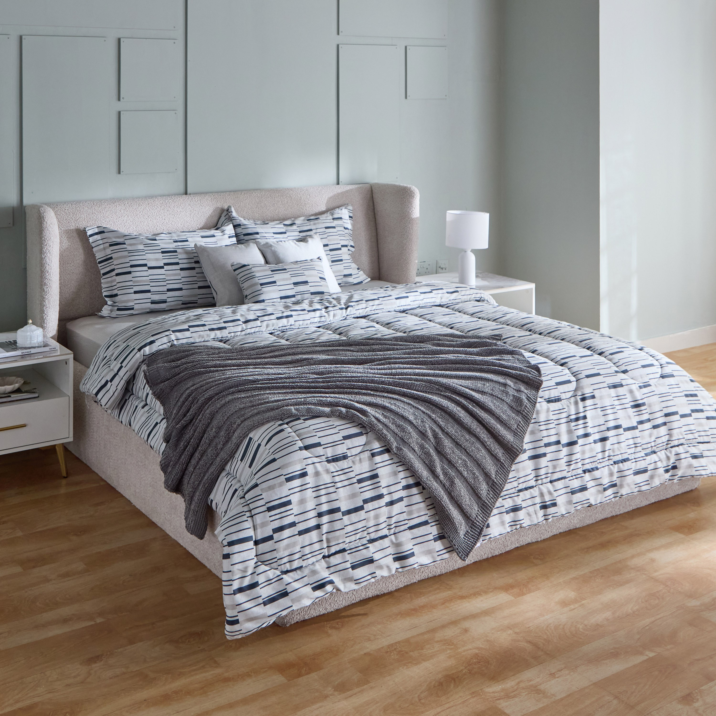 طقم لحاف سوبر كينج قطن بطبعات 5 قطع ويلكم من هيوستن - 240x240 سم-hbxhomeware-hbxbedroom-image-9