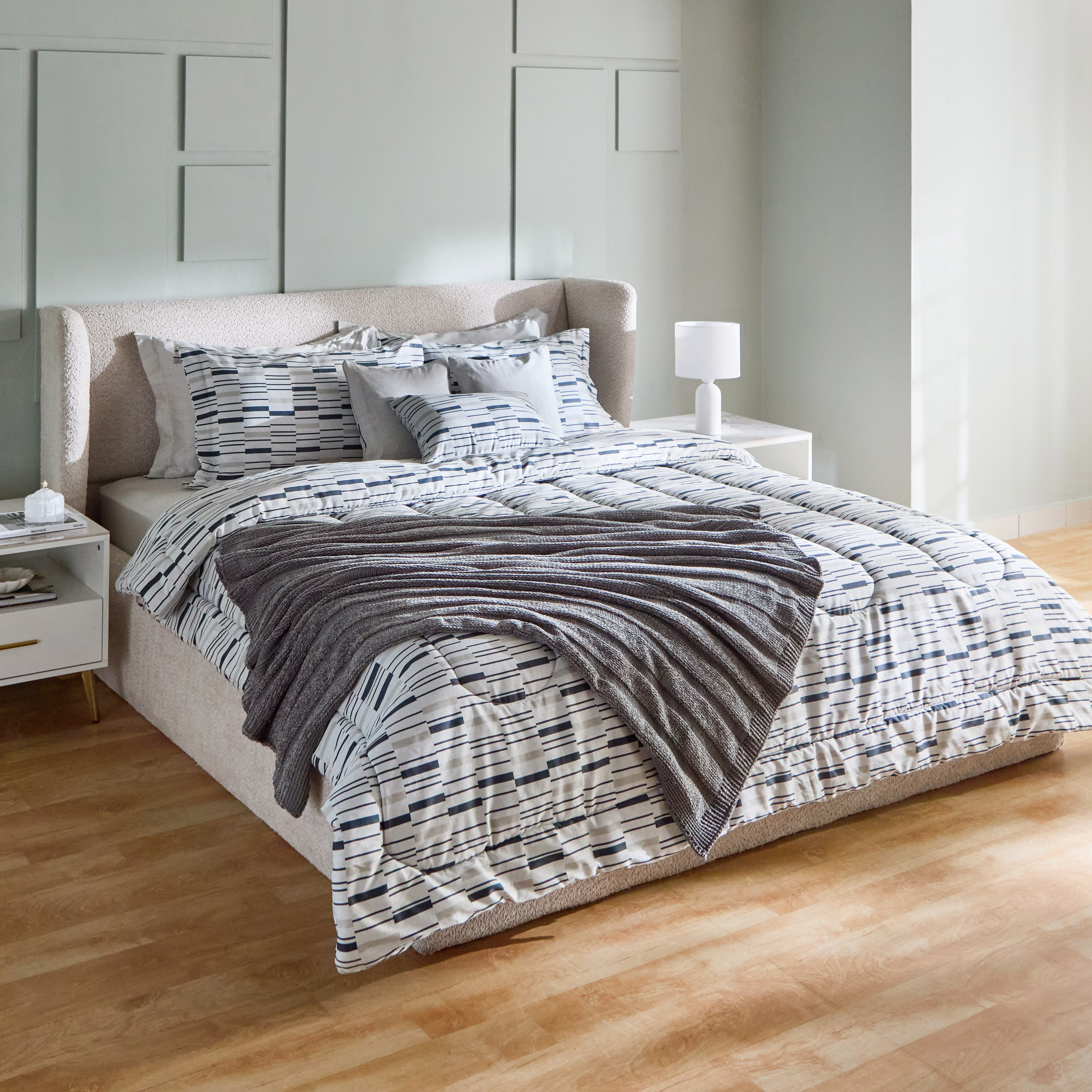 طقم لحاف سوبر كينج قطن بطبعات 9 قطع ويلكوم من هيوستن - 240x240 سم-hbxhomeware-hbxbedroom-image-12