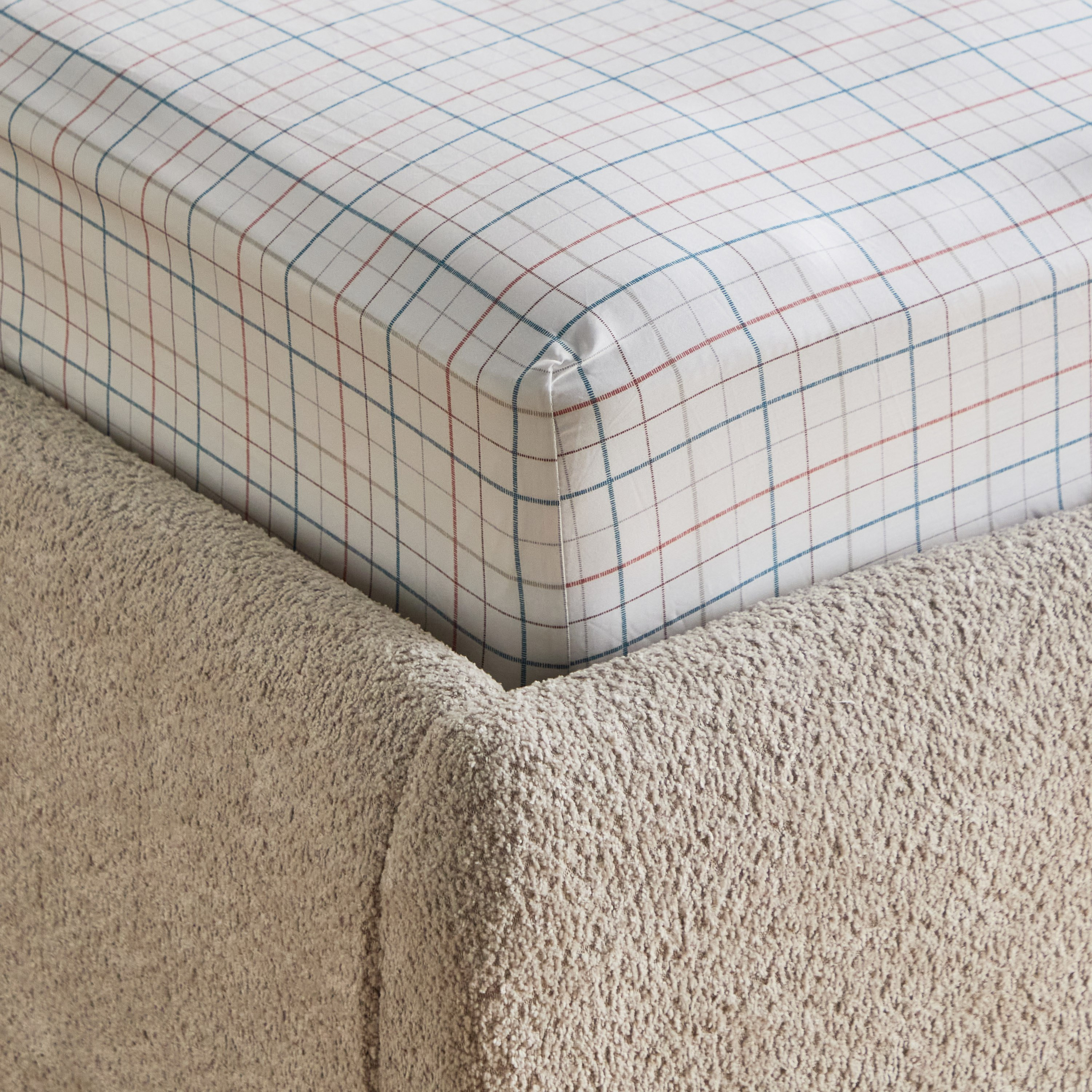 شرشف مطّاطي كوين قطن بطبعات بارل من هيوستن - 150x200+33 سم-hbxhomeware-hbxbedroom-image-4