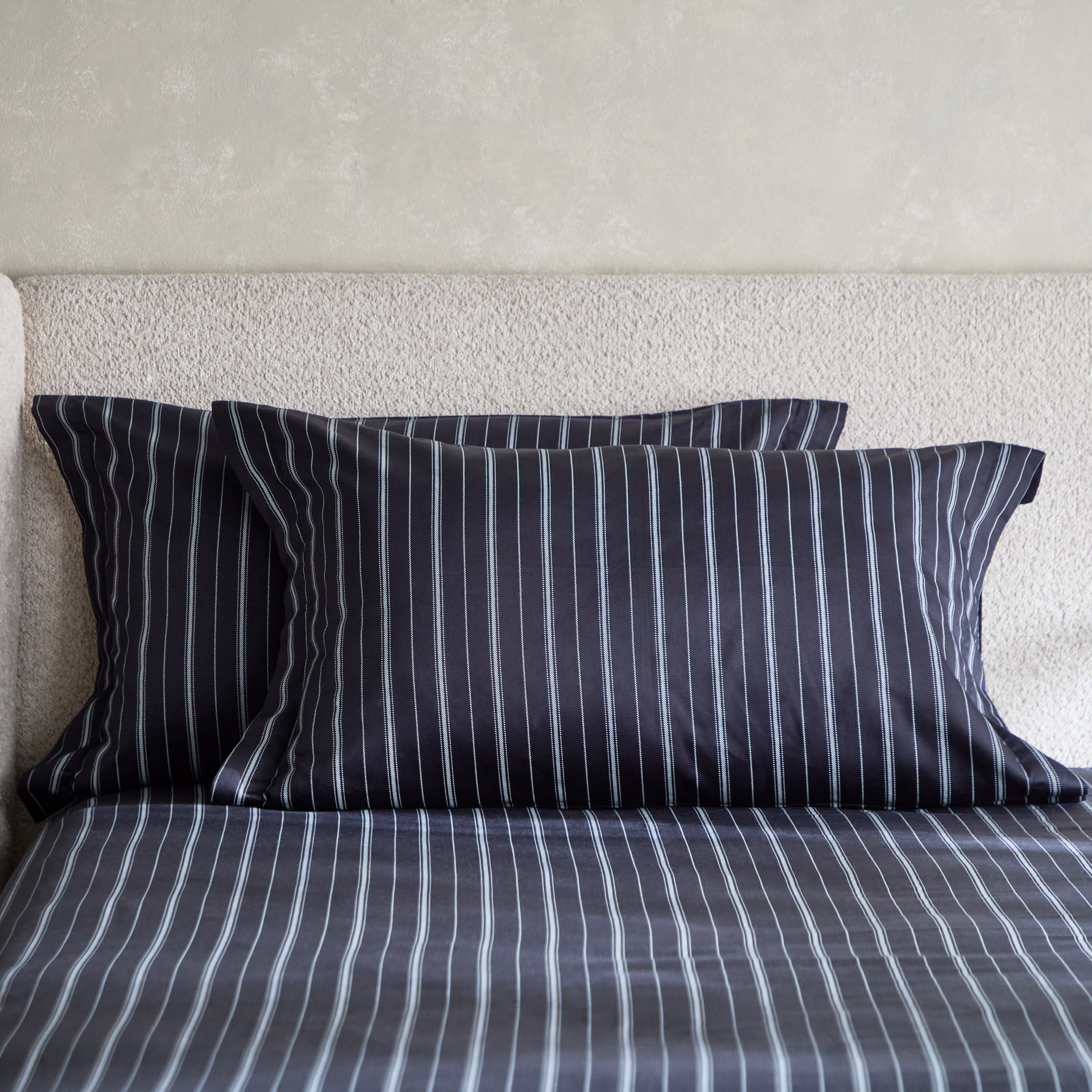 طقم غطاء وسادة قطن قطعتين بطبعات أرنو من هيوستن- 50x75+5 سم-hbxhomeware-hbxbedroom-image-2