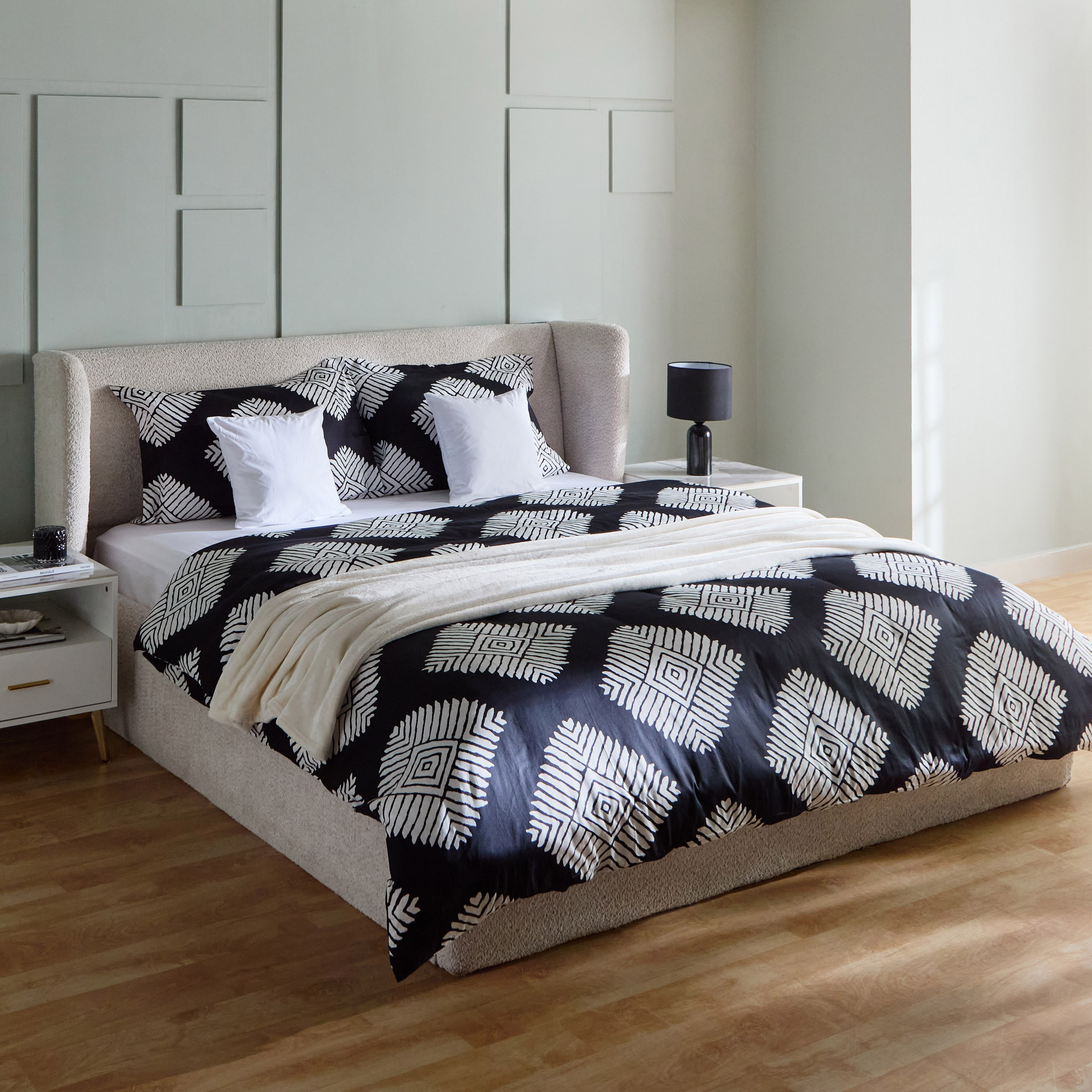 طقم غطاء لحاف مبطّن كينج قطن بطبعات 3 قطع  أرنو من هيوستن- 220x220 سم-hbxhomeware-hbxbedroom-image-9