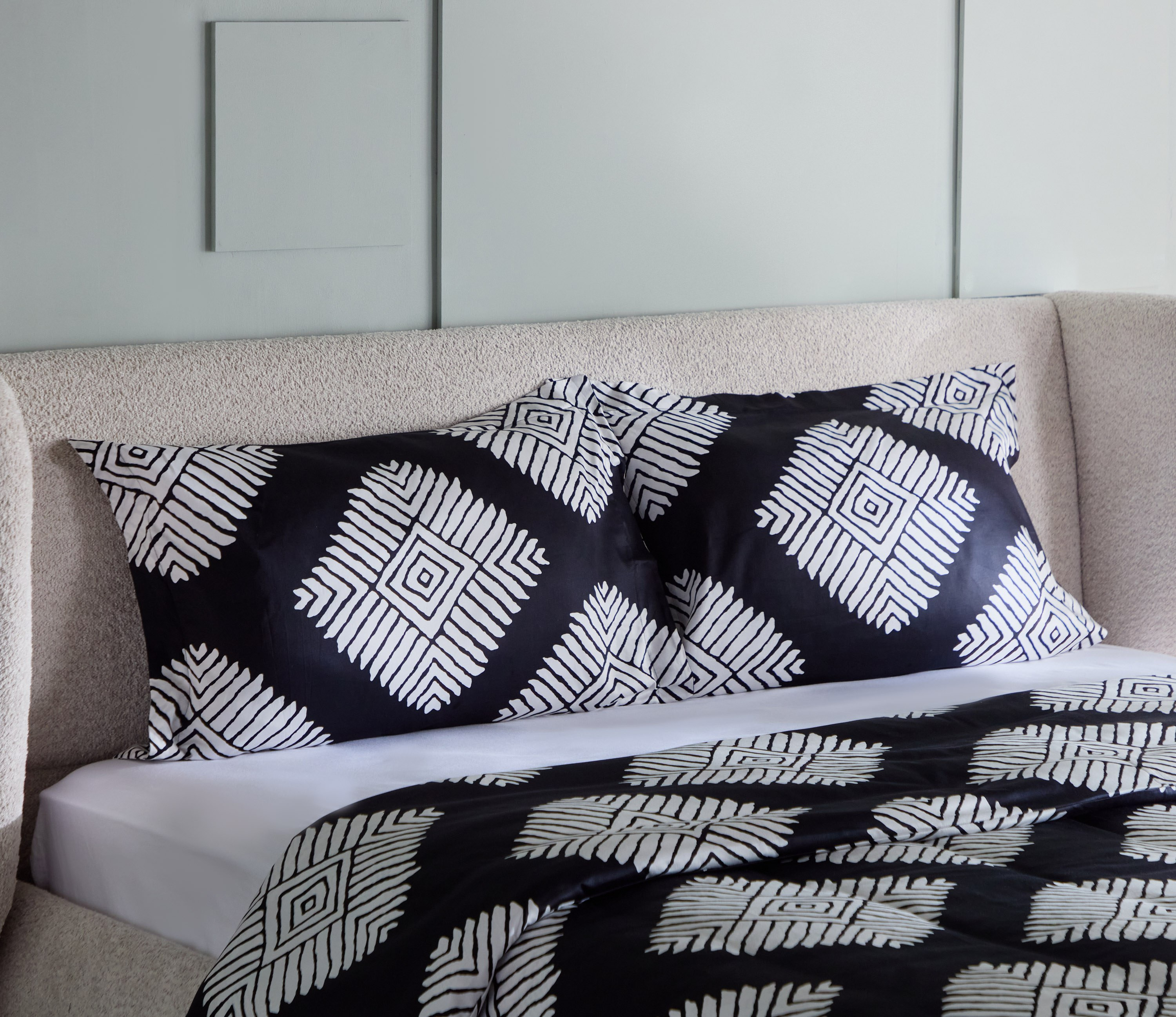 طقم غطاء لحاف قطن سوبر كينج بطبعات 3 قطع أرنو من هيُوستن - 240x220 سم-hbxhomeware-hbxbedroom-image-1