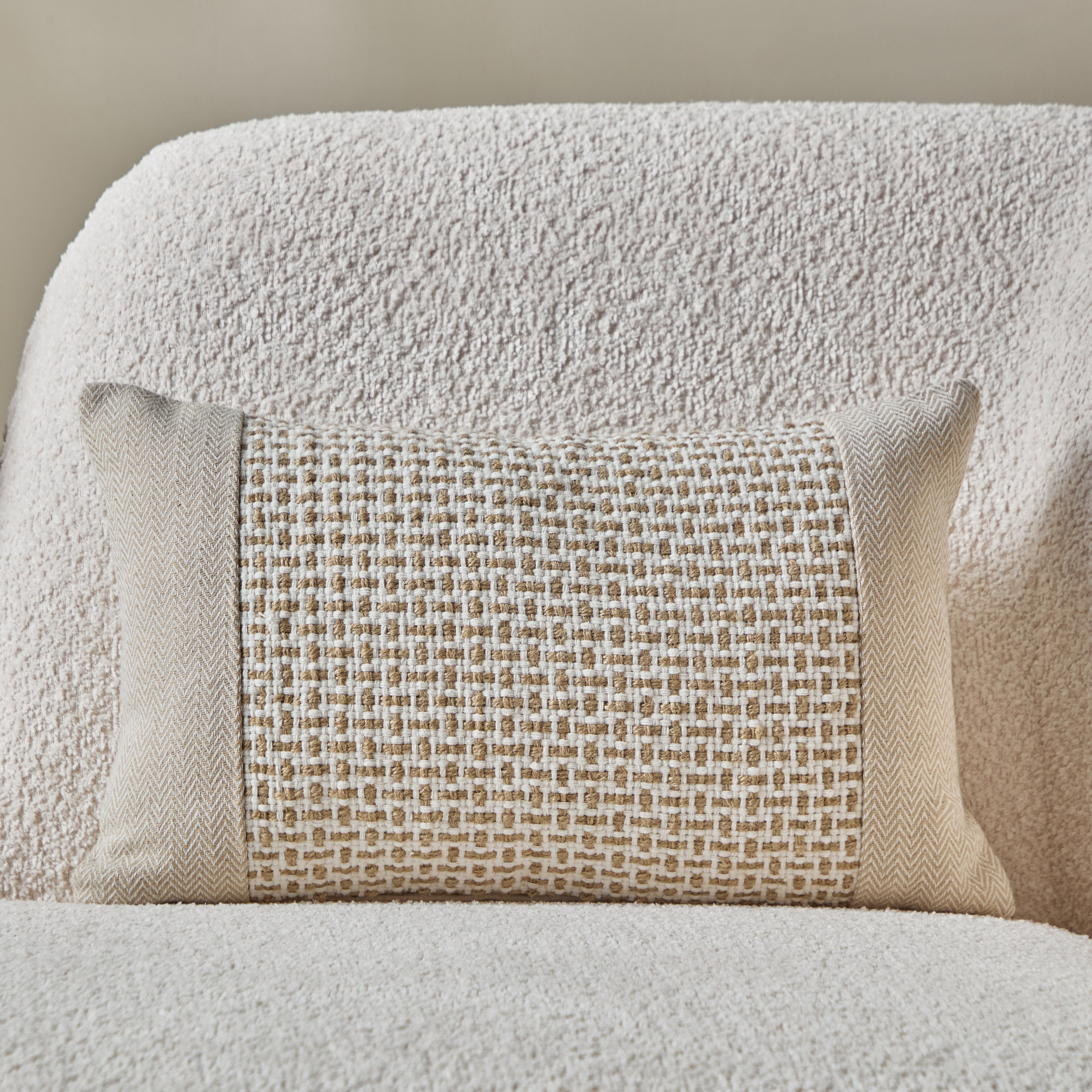 وسادة محشوة منسوجة جوت من تامبا- 30x50 سم-hbxhomeware-hbxbedroom-image-1