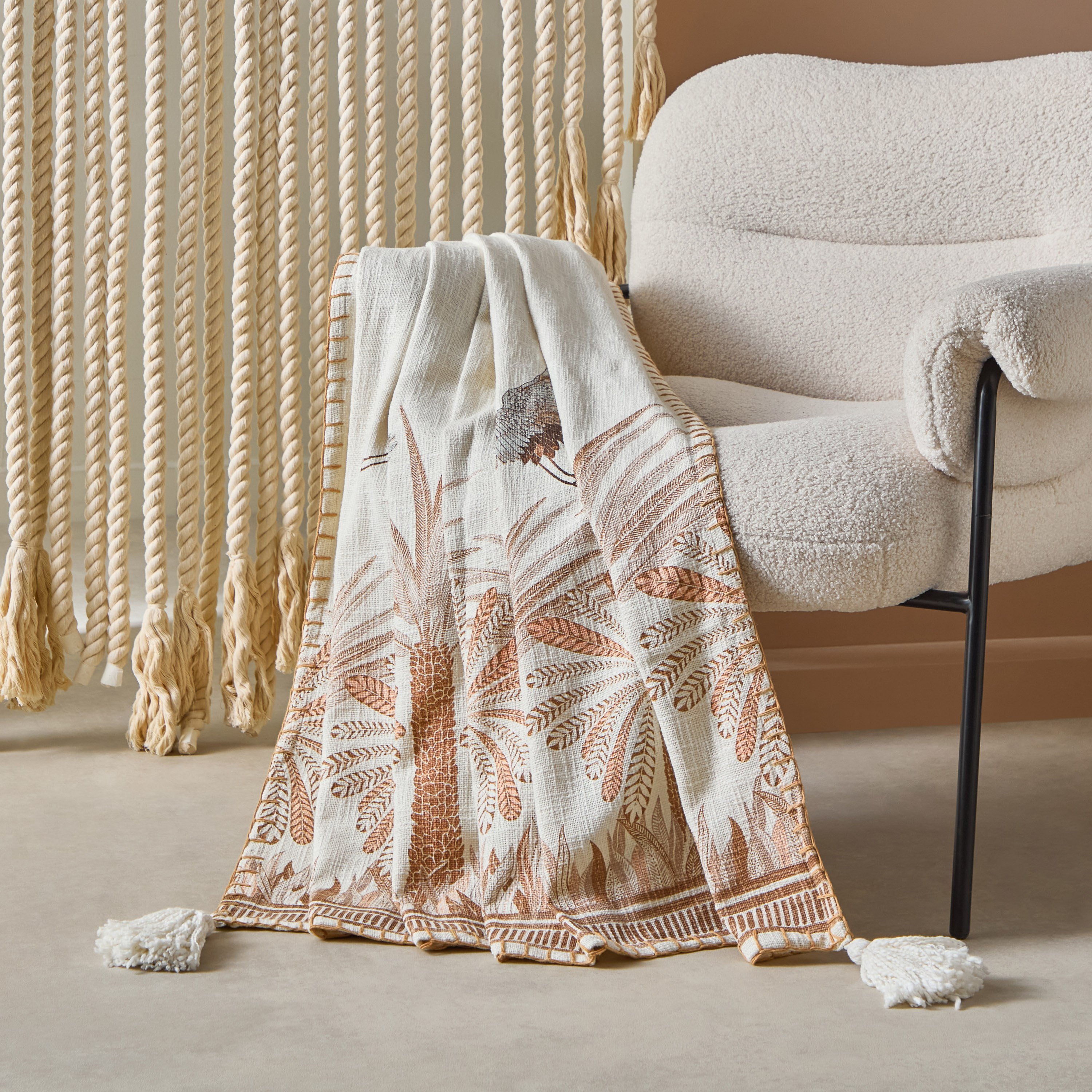 بطانية خفيفة سلوب بطبعات نخيل من كانكون- 130x170 سم-hbxhomeware-hbxbedroom-image-1
