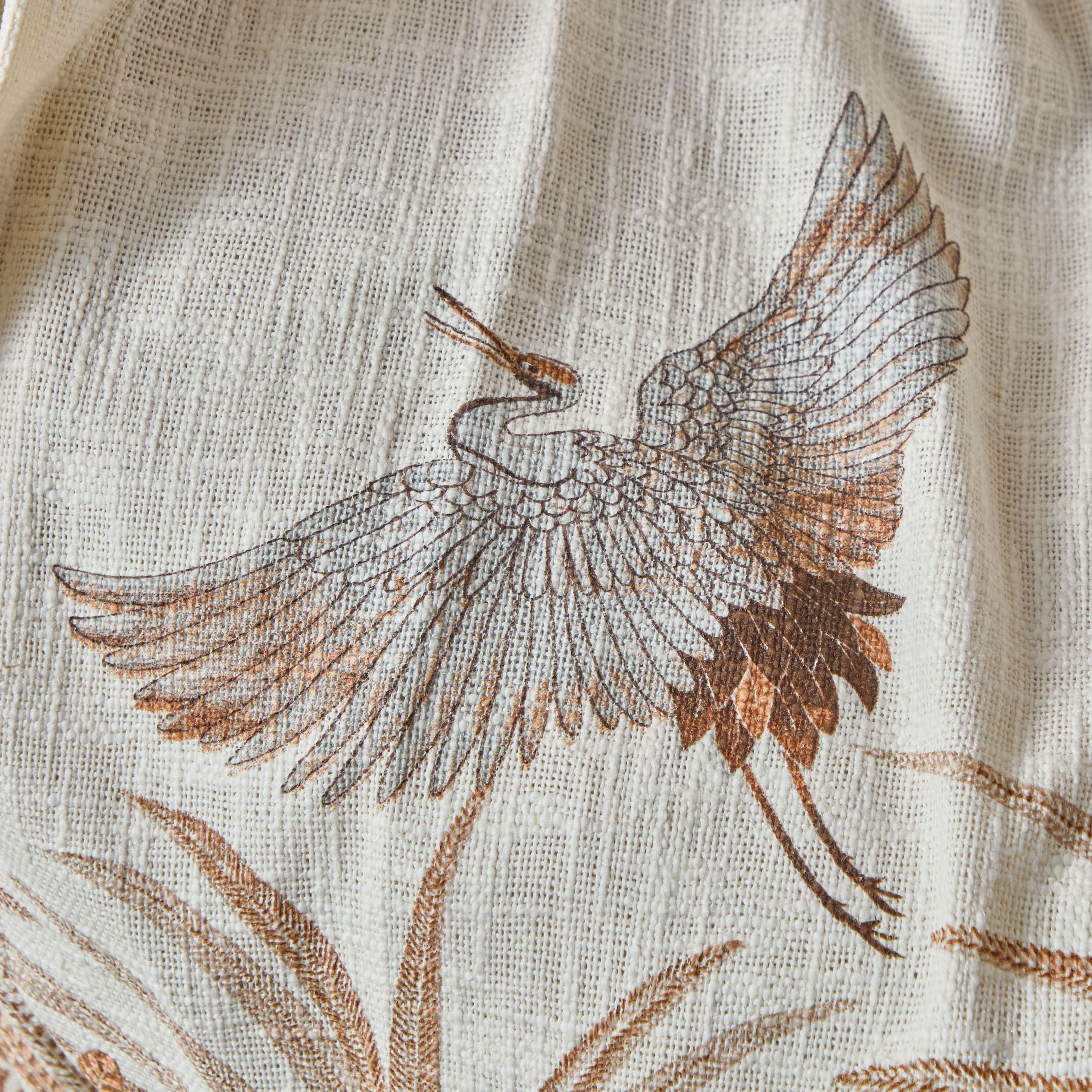 بطانية خفيفة سلوب بطبعات نخيل من كانكون- 130x170 سم-hbxhomeware-hbxbedroom-image-3