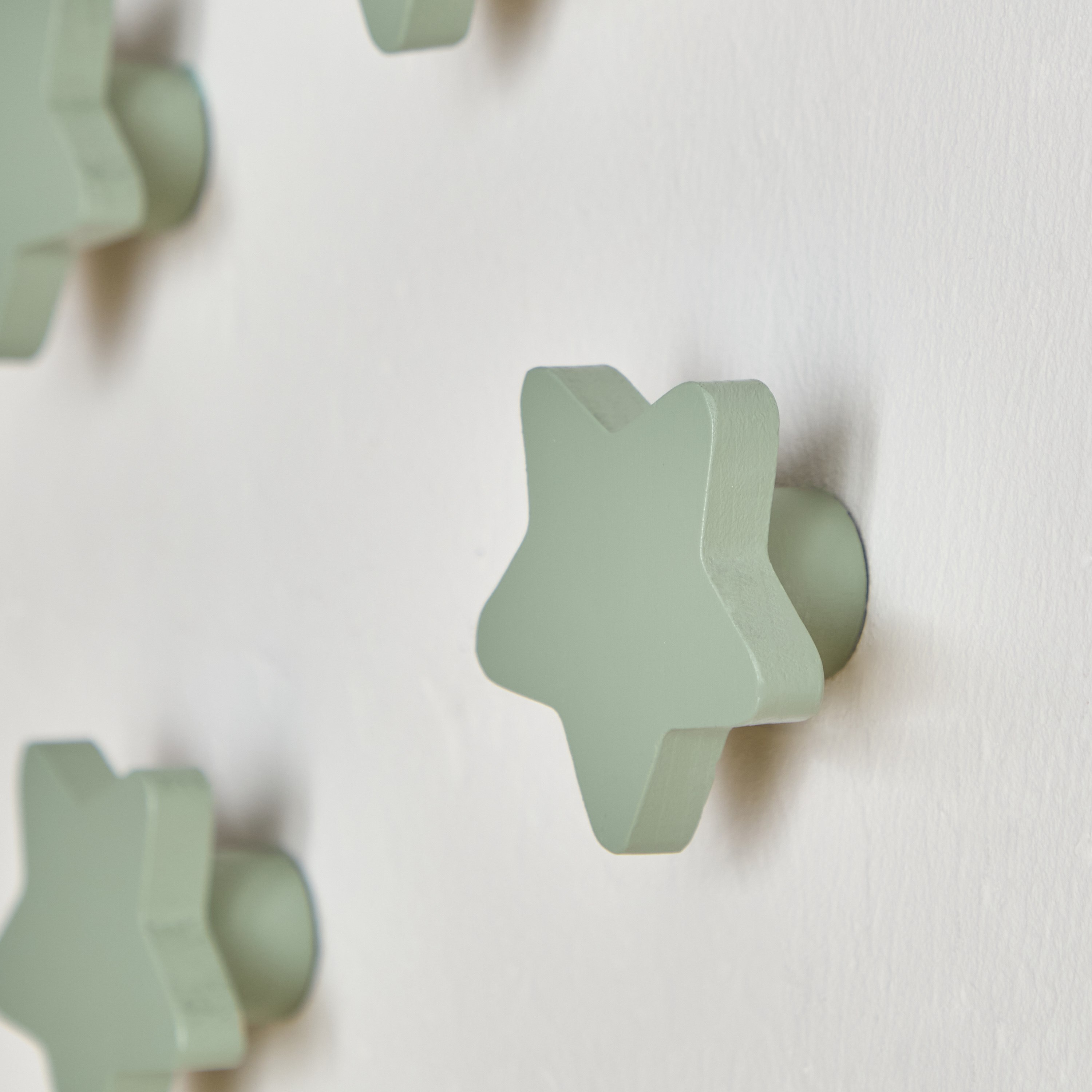 Star Shaped 4-Piece Wooden Wall Hook Set - 6x3x6 cm-hbxhomeware-hbxkidsandyouth-image-3