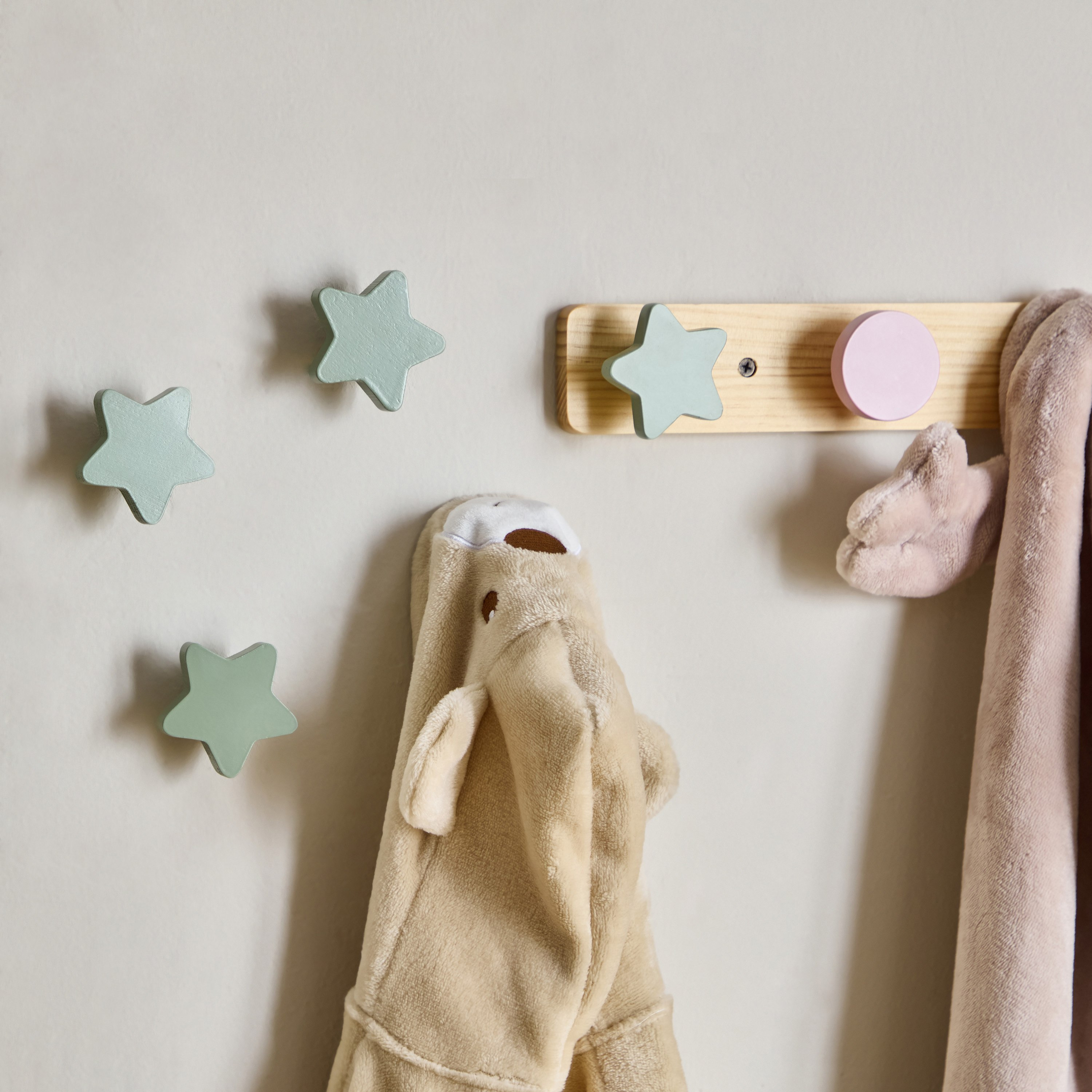 Star Shaped 4-Piece Wooden Wall Hook Set - 6x3x6 cm-hbxhomeware-hbxkidsandyouth-image-4
