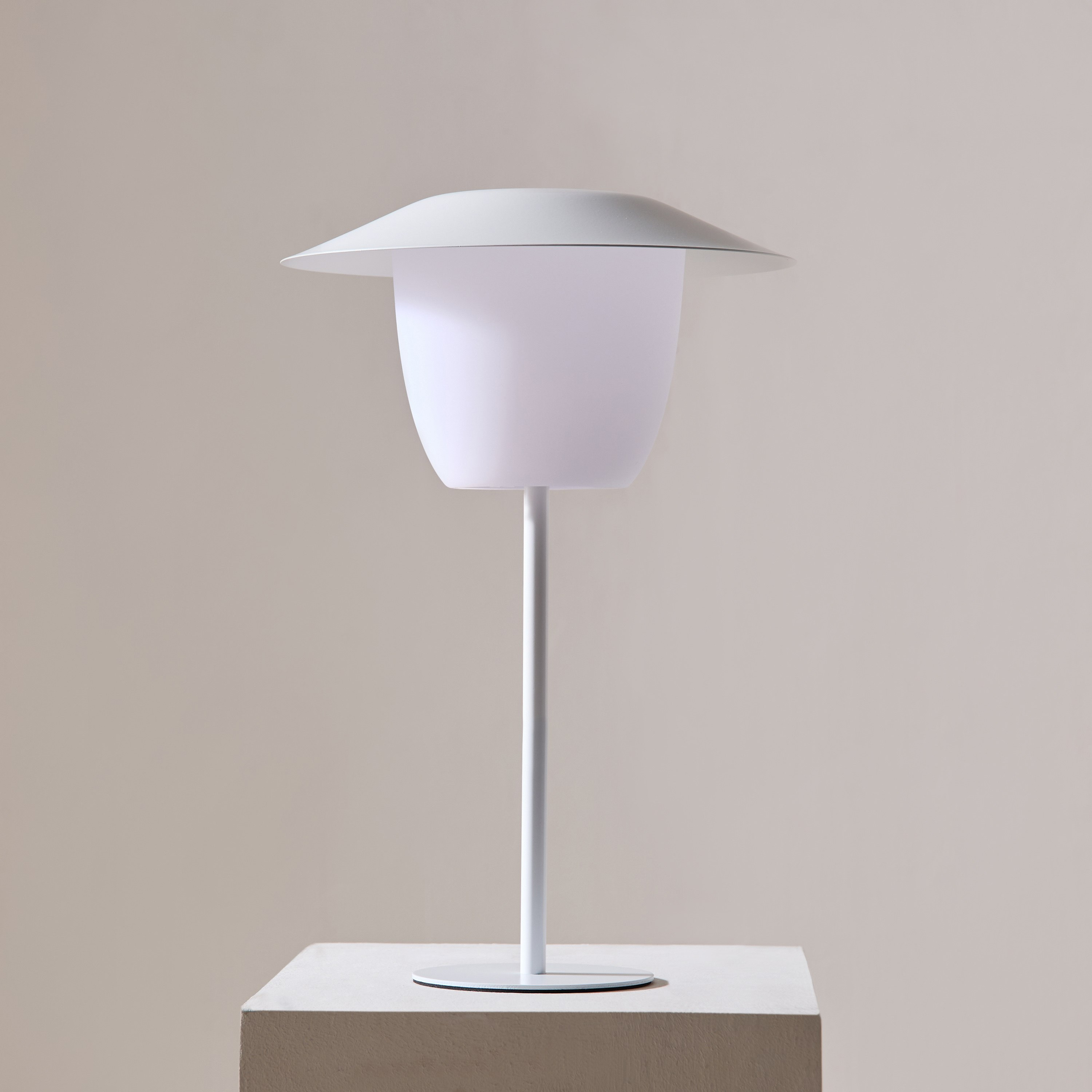 Solin Metal Solar RGB LED Table Lamp with Type-C Remote and 8-Hour Battery - 28x40 cm-hbxbedroom-lighting-tablelamps-image-2
