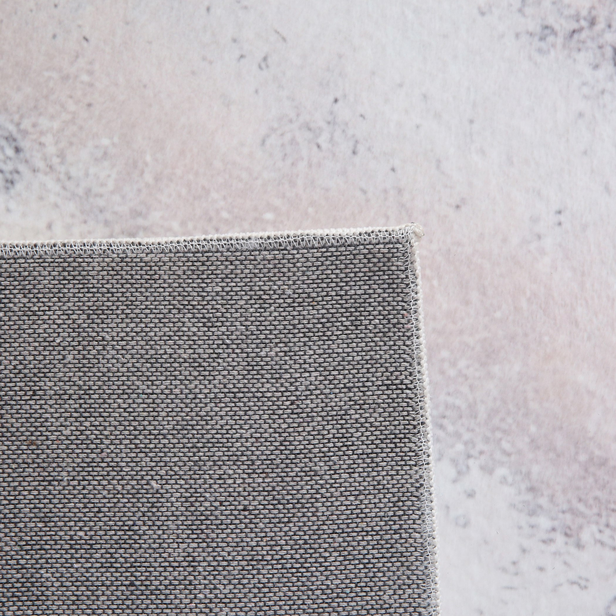 سجادة فرو مخملية بطبعات إمارا من بريستول - 160x230 سم-hbxdecorandfurnishings-floorcoverings-rugs-image-5