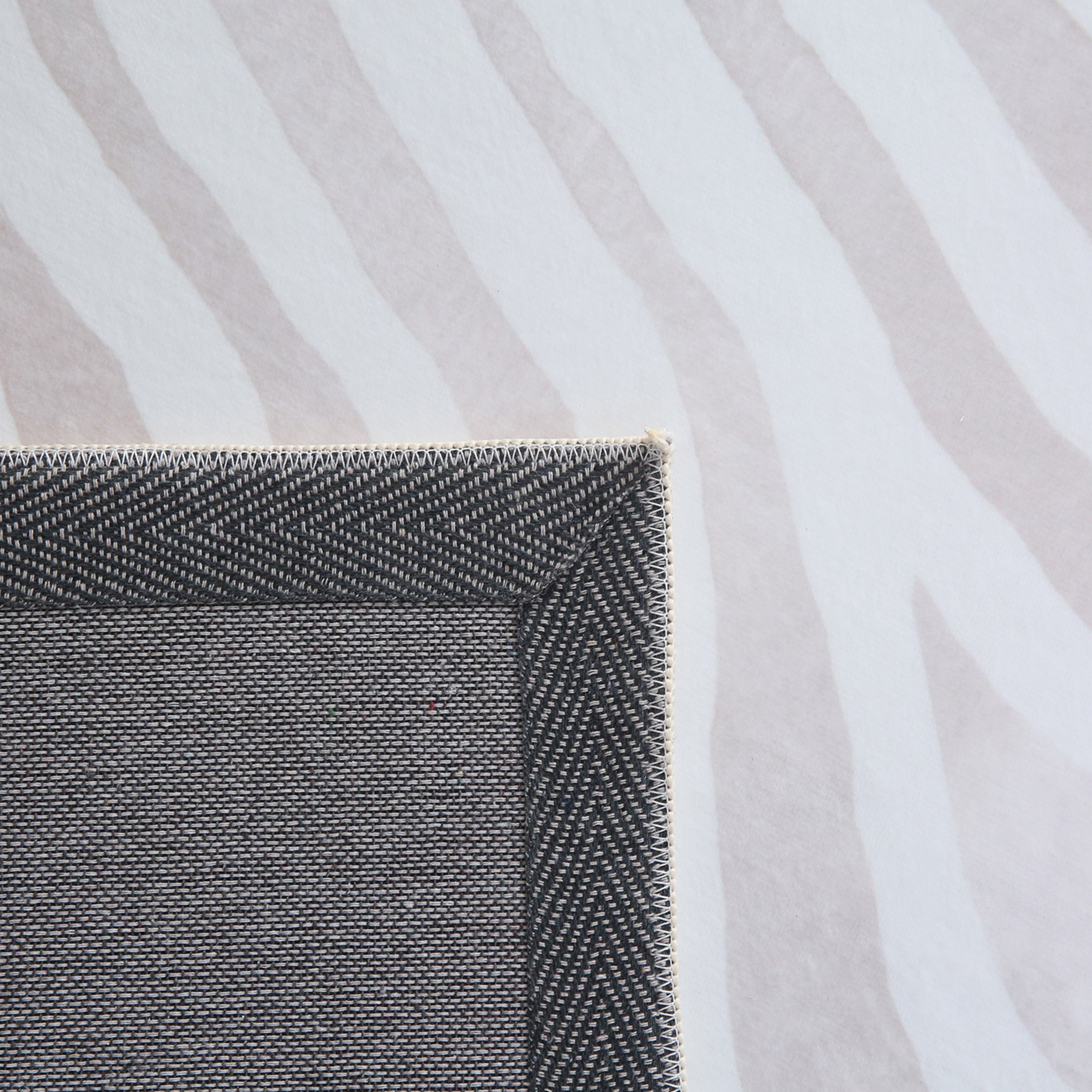 سجادة فلانيل بطبعات قصبة من أونتاريو - 250x360 سم-hbxdecorandfurnishings-floorcoverings-rugs-image-5