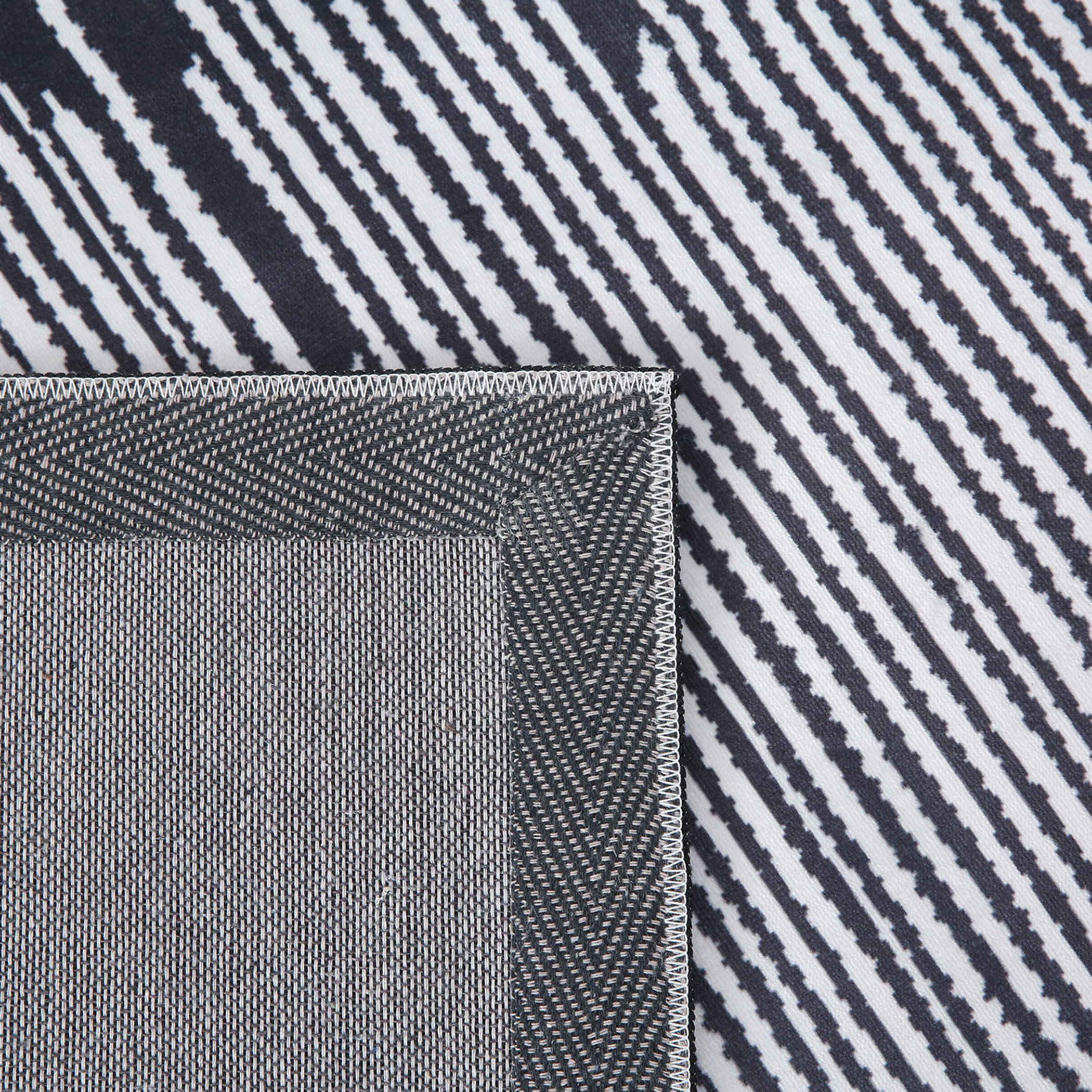سجادة فلانيل بطبعات كافي من ويلز- 200x300 سم-hbxdecorandfurnishings-floorcoverings-rugs-image-5