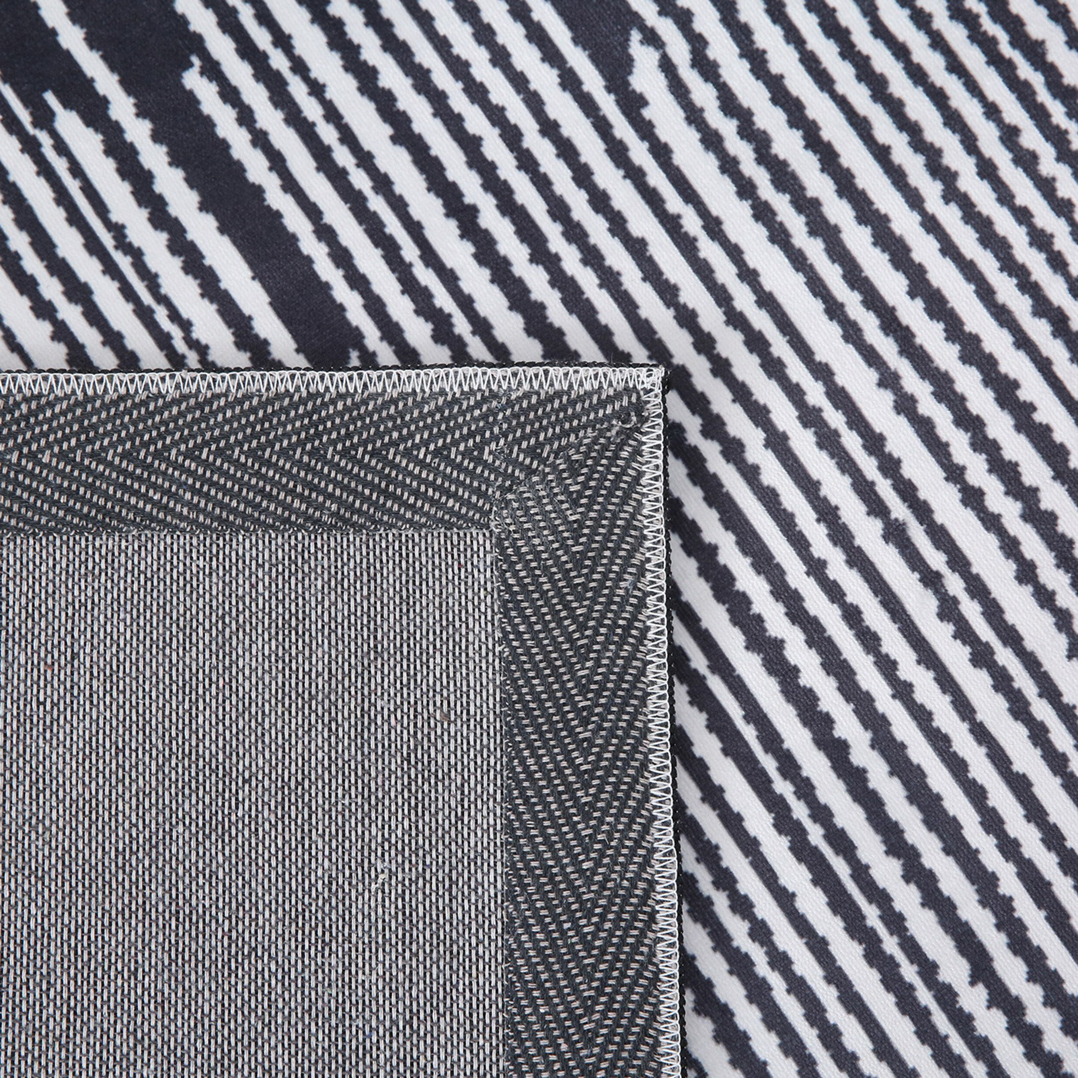 سجادة فلانيل بطبعات كافي من ويلز - 250x360 سم-hbxdecorandfurnishings-floorcoverings-rugs-image-5