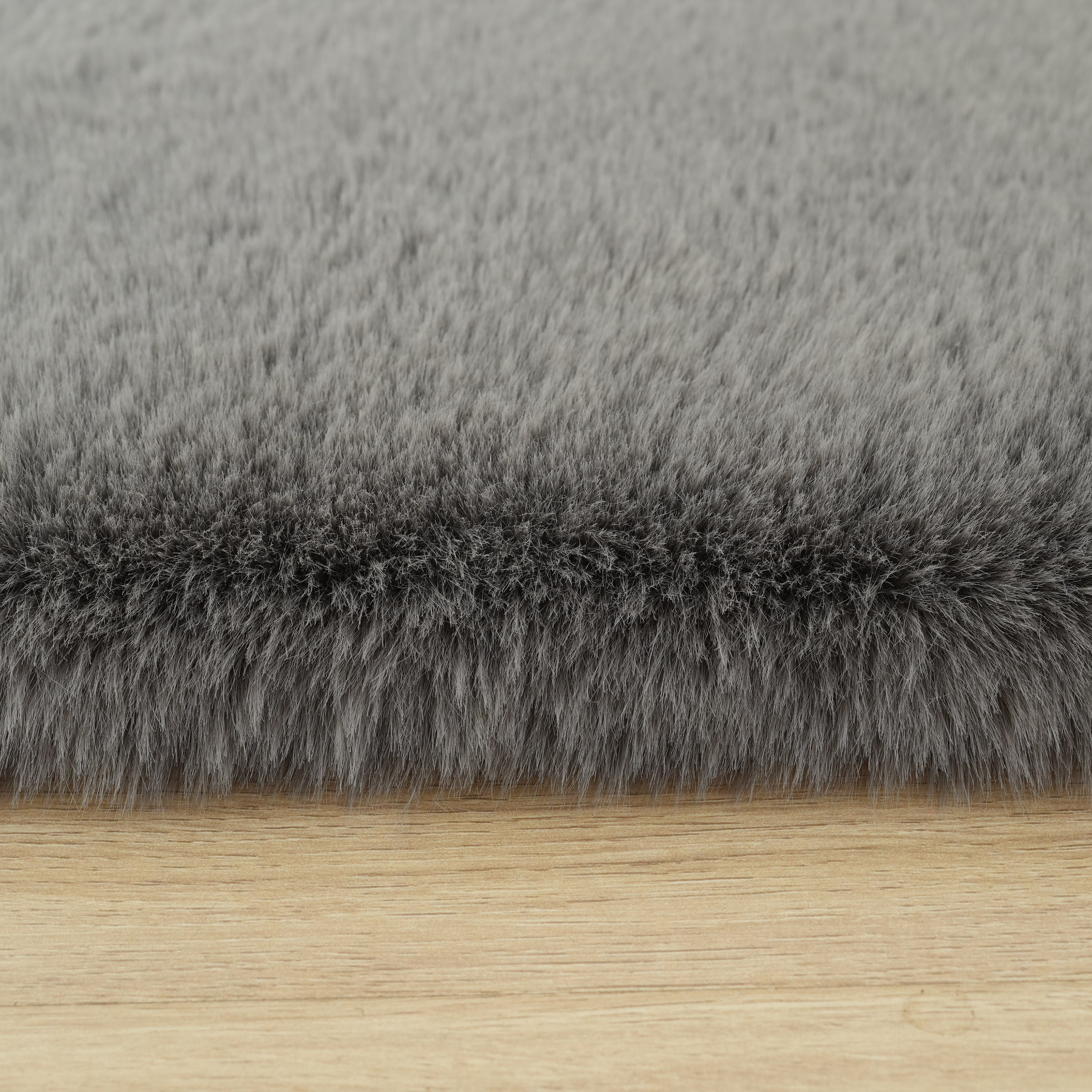 Faux Rabbit Fur Rug - 75x125 cm-hbxdecorandfurnishings-floorcoverings-rugs-image-2