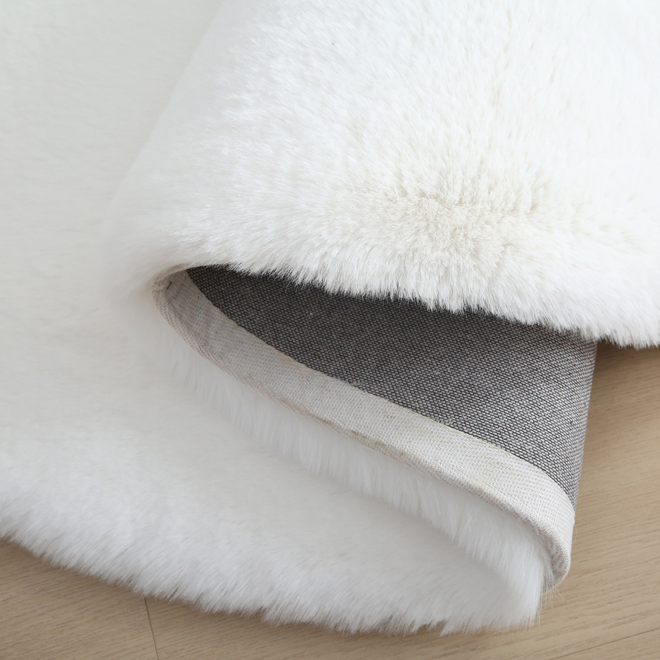 Luxy Bliss Premium Faux Rabbit Fur Rug - 120x180 cm-hbxdecorandfurnishings-floorcoverings-rugs-image-2