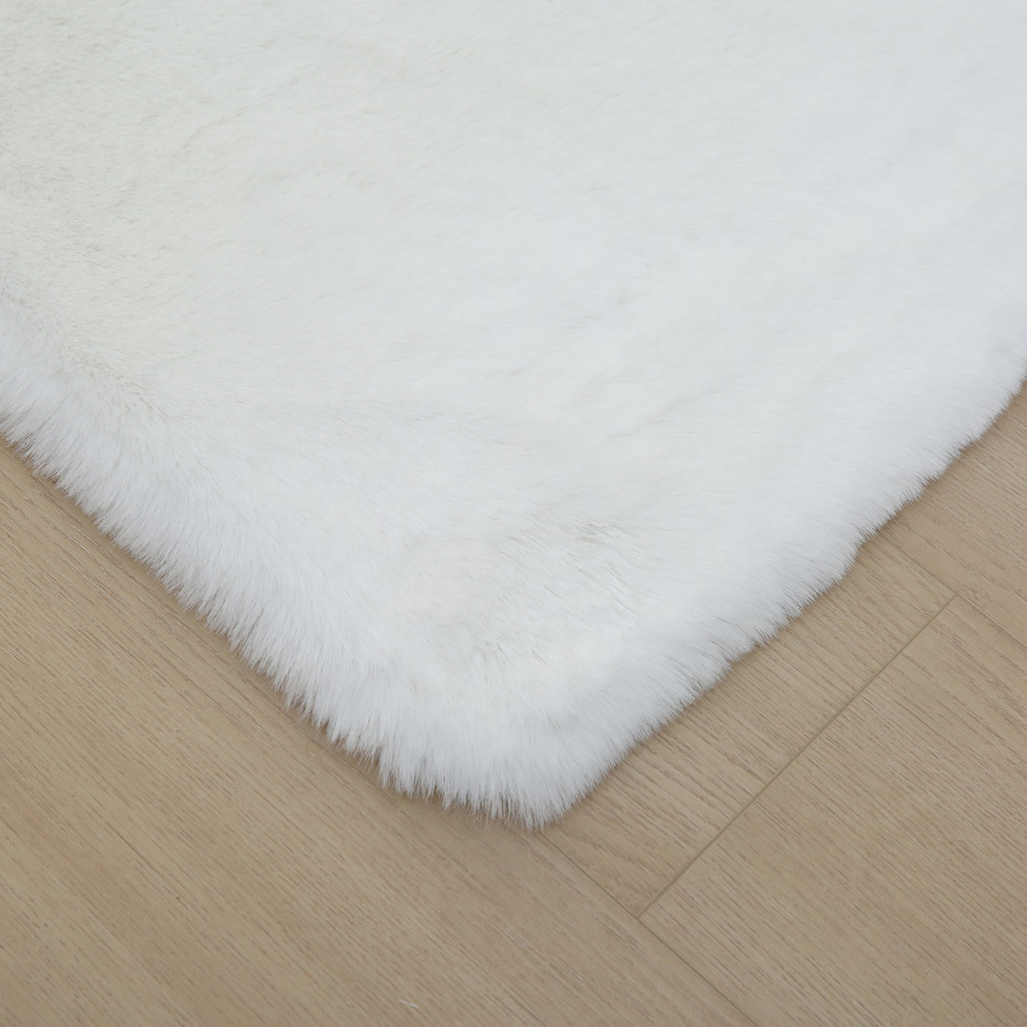 Luxy Bliss Premium Faux Rabbit Fur Rug - 160x230 cm-hbxdecorandfurnishings-floorcoverings-rugs-image-4