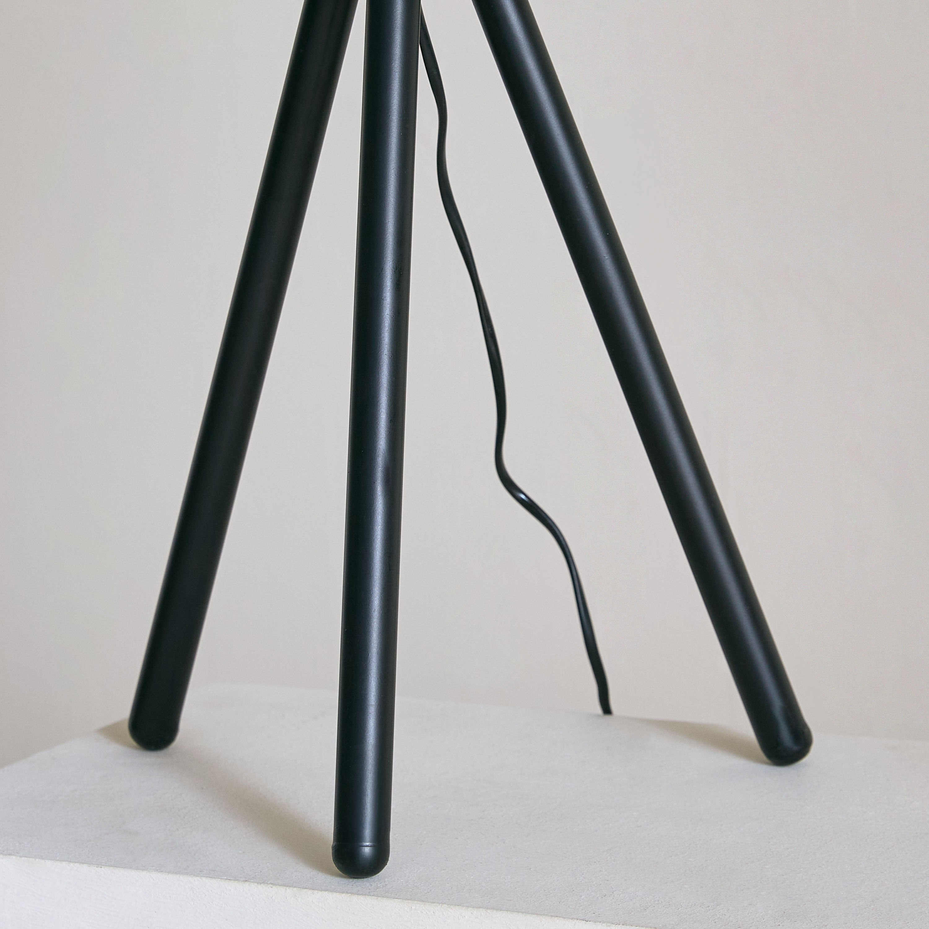 Aron Metal Tripod Table Lamp with Metal Shade - 33x66 cm-hbxbedroom-lighting-tablelamps-image-4