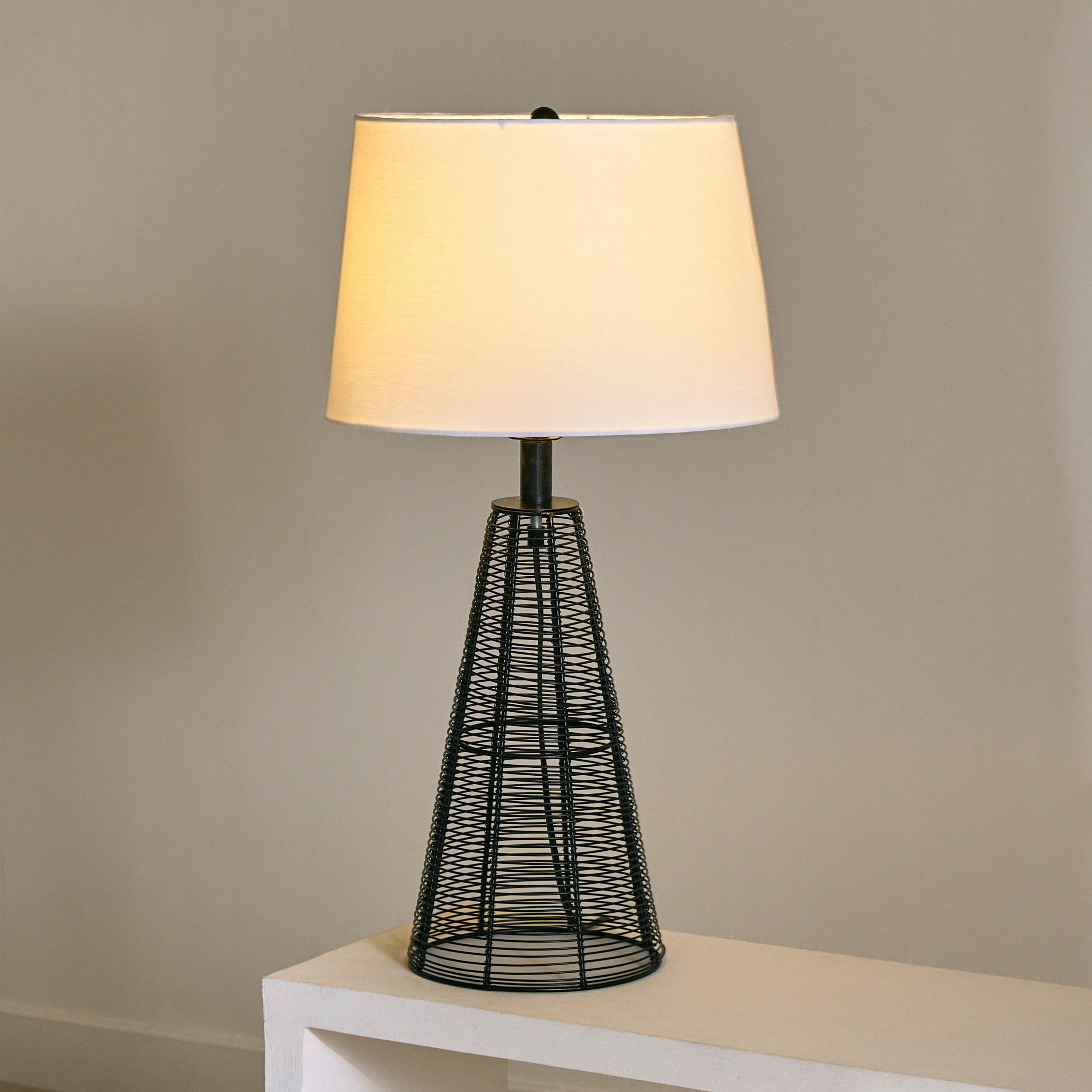 مصباح طاولة سلكي معدني بغطاء قماش من آرون - 36x63 سم-hbxbedroom-lighting-tablelamps-image-2