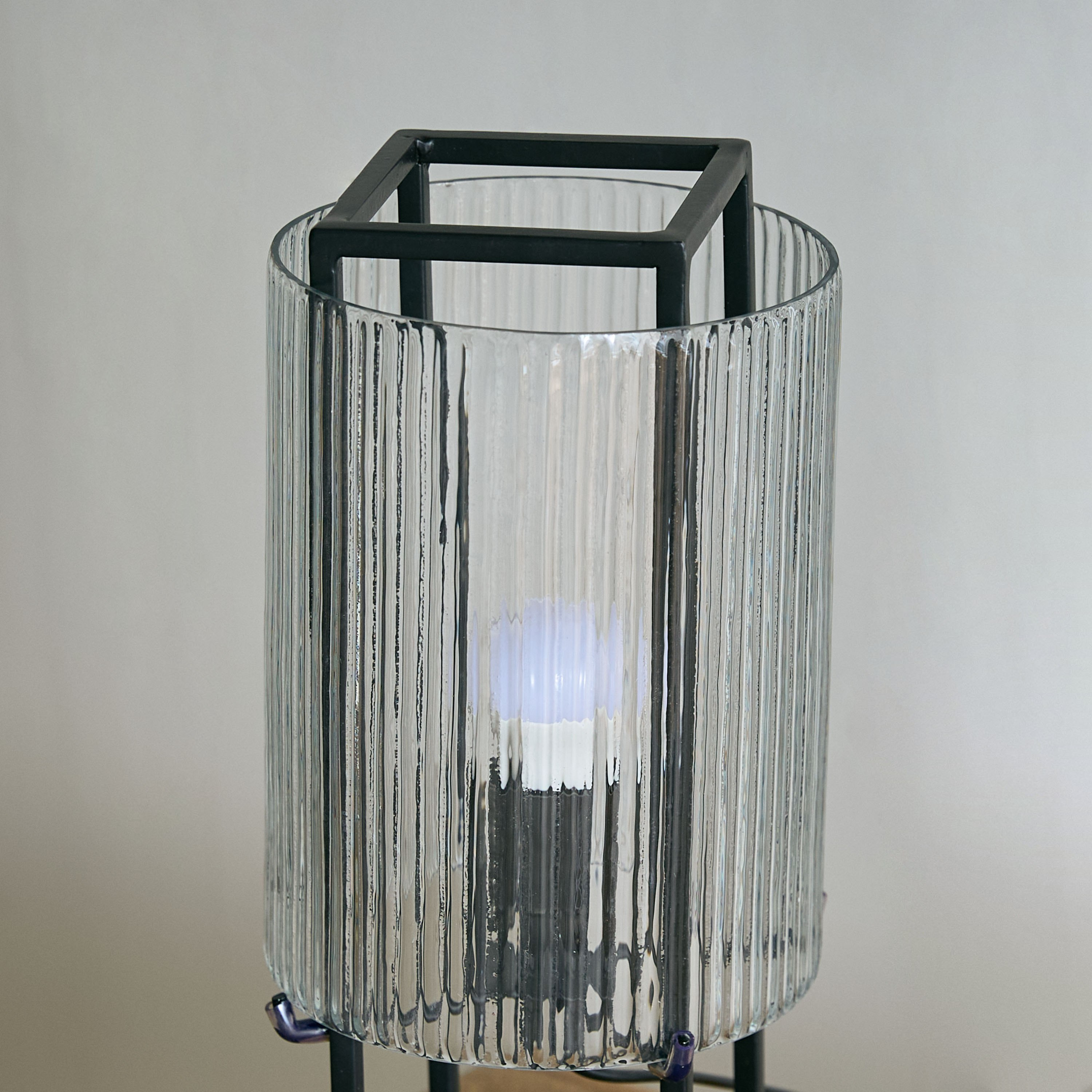 Aron Metal Table Lamp with Textured Glass - 16x35 cm-PROMO_HB_AE_B2G2_011025-image-3
