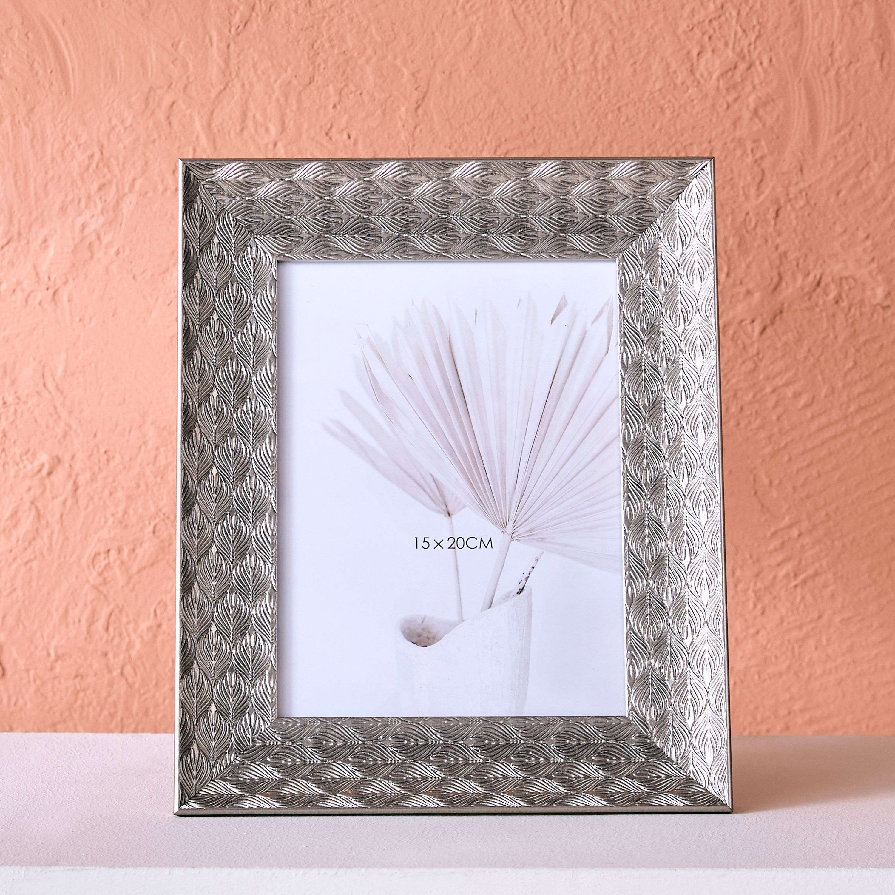 برواز صور زجاجي 6x8 بوصة من ريناتا - 21.6x2x26.6 سم-hbxbedroom-decorandaccessories-photoframes-image-2