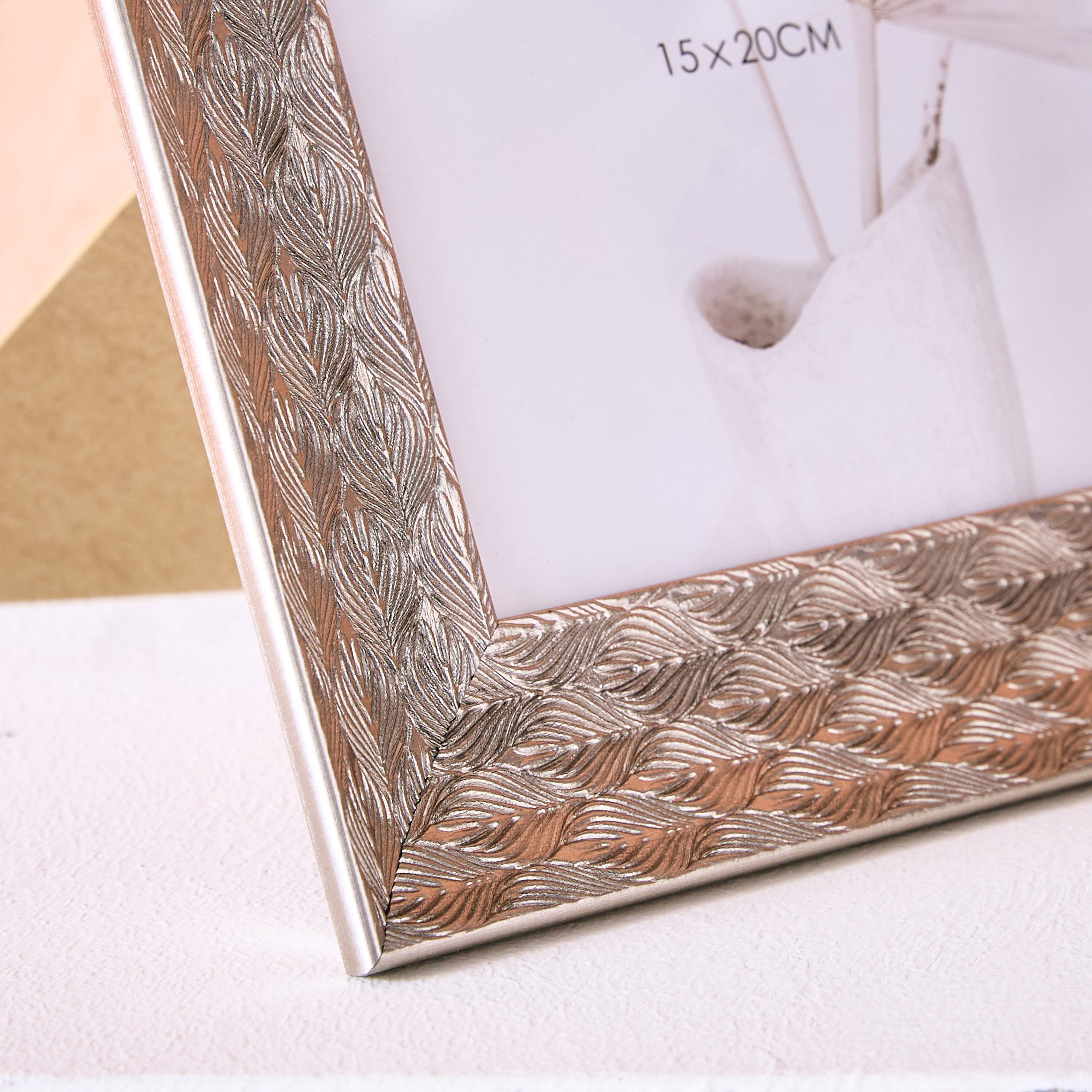 برواز صور زجاجي 6x8 بوصة من ريناتا - 21.6x2x26.6 سم-hbxbedroom-decorandaccessories-photoframes-image-4