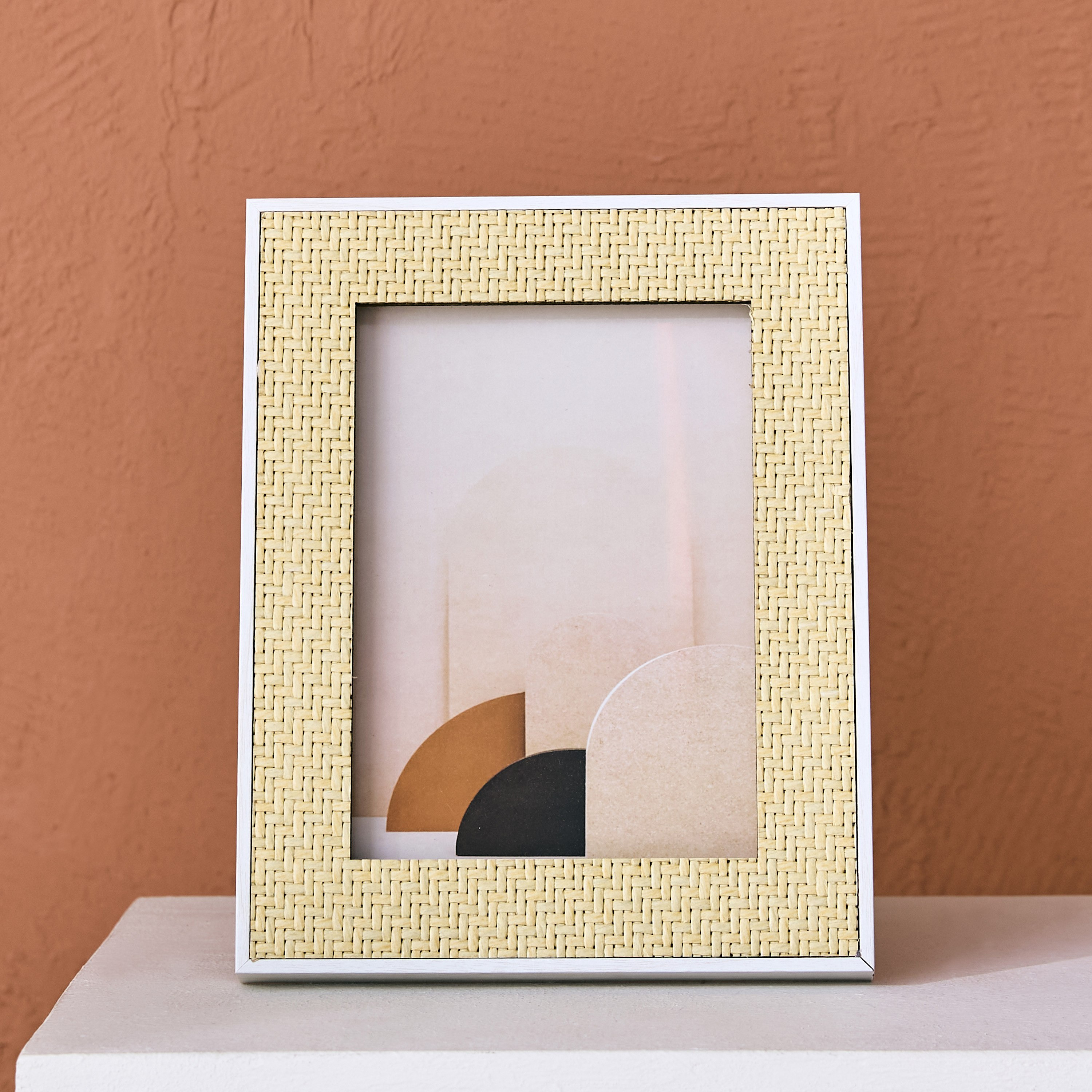 برواز صور من القصب والزجاج من ريناتا - 18.8x2x23.7 سم-hbxbedroom-decorandaccessories-photoframes-image-2