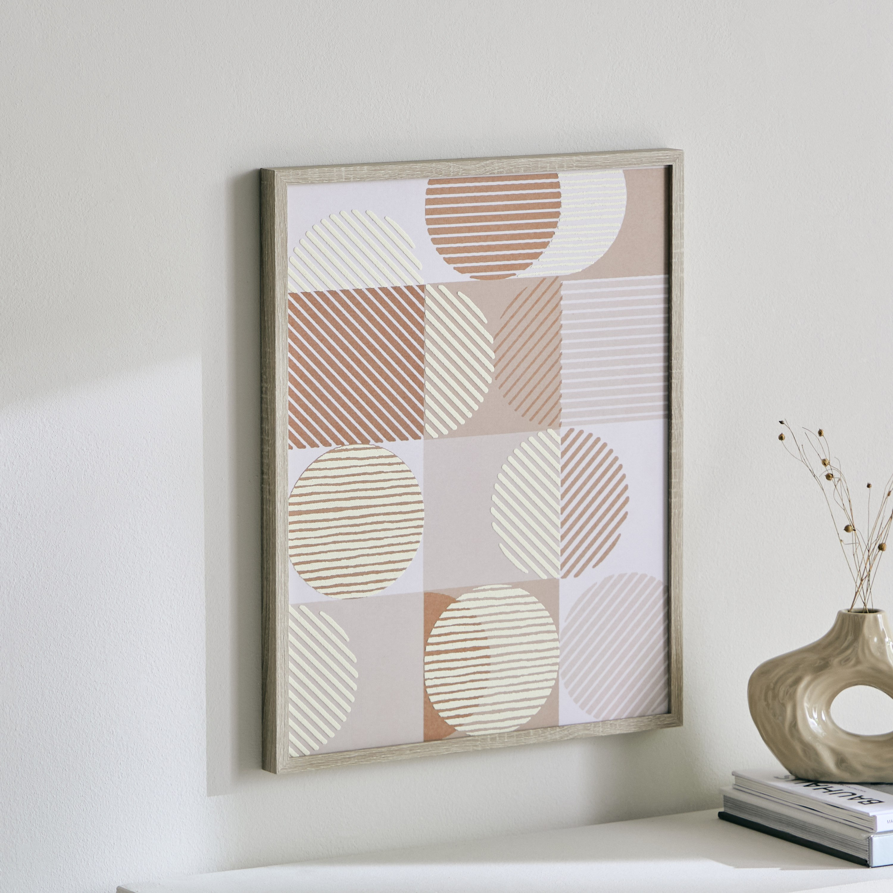 برواز من ريناتا - 40x50 سم-hbxbedroom-decorandaccessories-photoframes-image-1