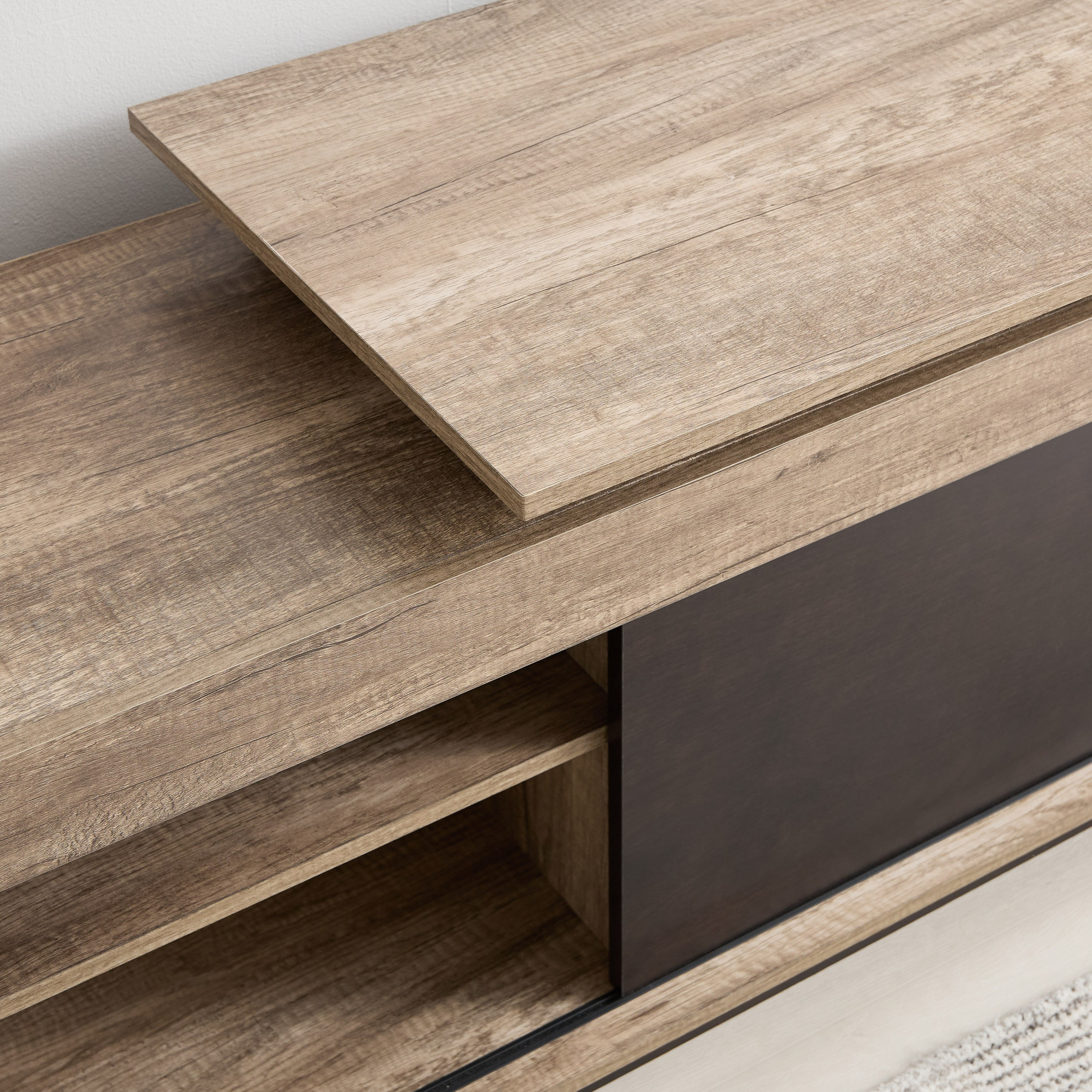 وحدة تلفزيون مرتفعة حتى 75 بوصة 1.8 متر بباب انزلاقي من فيترو-hbxlivingroom-mediaunitsandstorage-tvunits-image-5