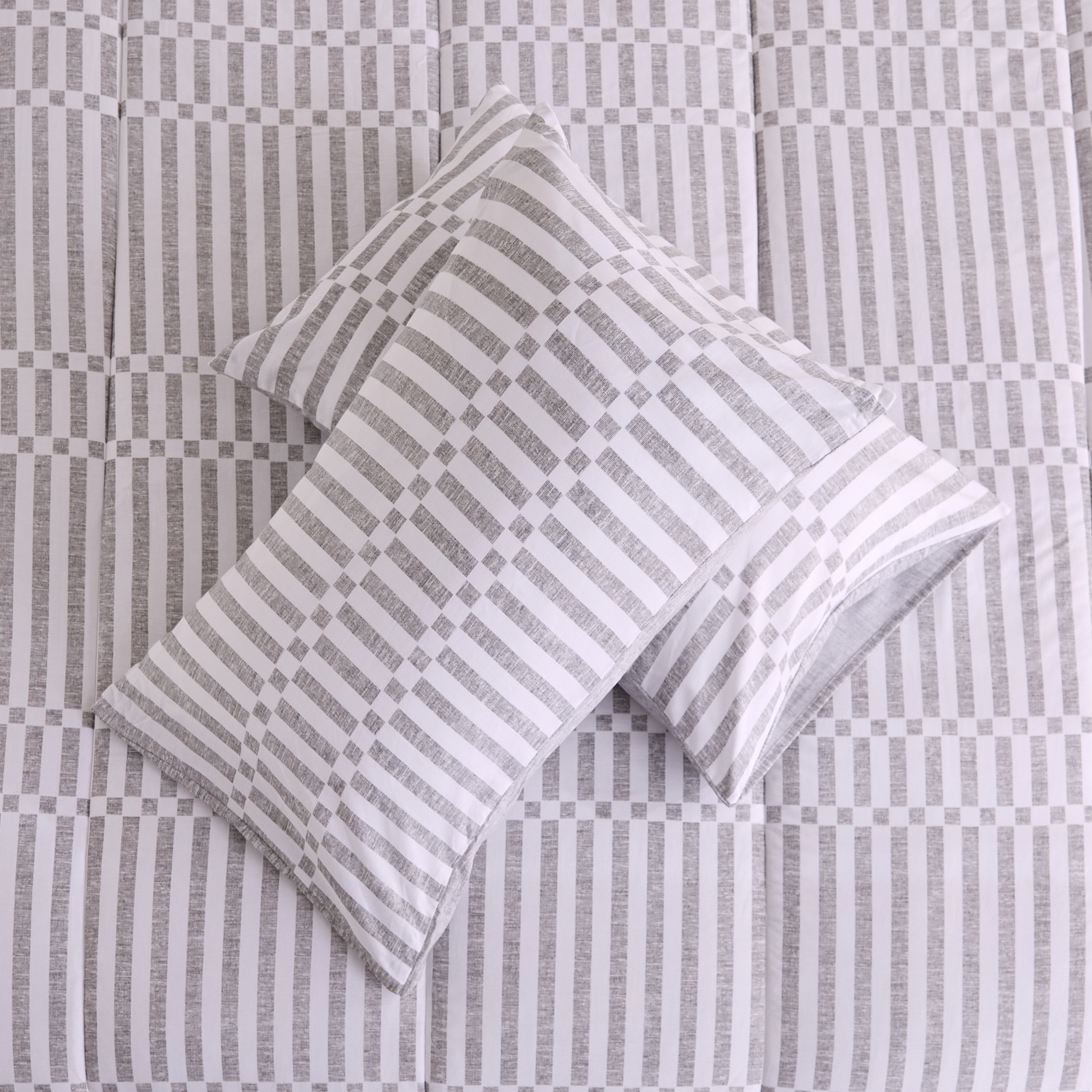 طقم لحاف سوبر كينج قطن 5 قطع بِطبعات من ماديسون سويتو - 240x240 سم-hbxhomeware-hbxbedroom-image-6