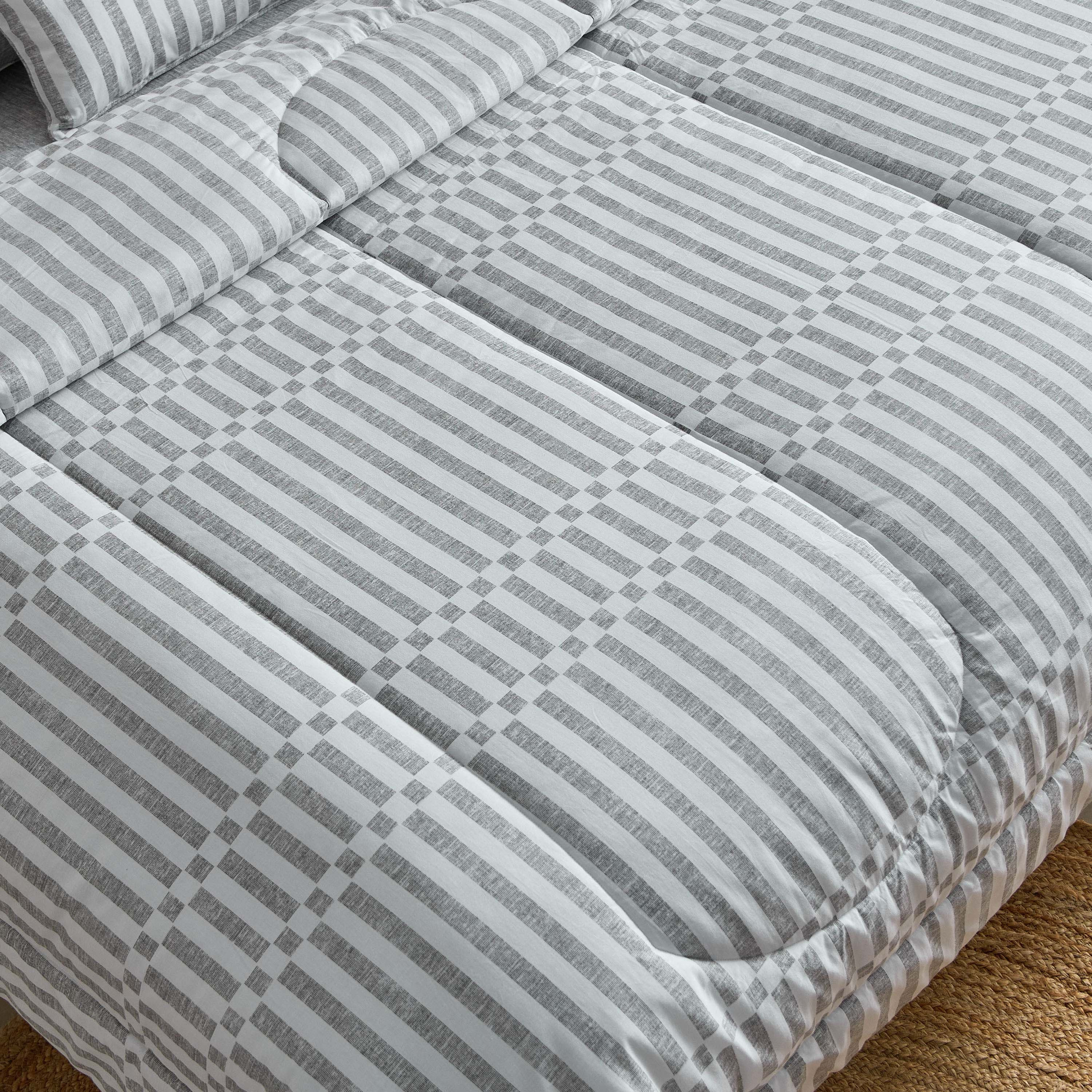 طقم لحاف كينج قطن 144 خيط  7 قطع سويتو من ماديسون- 220x240 سم-hbxhomeware-hbxbedroom-image-4