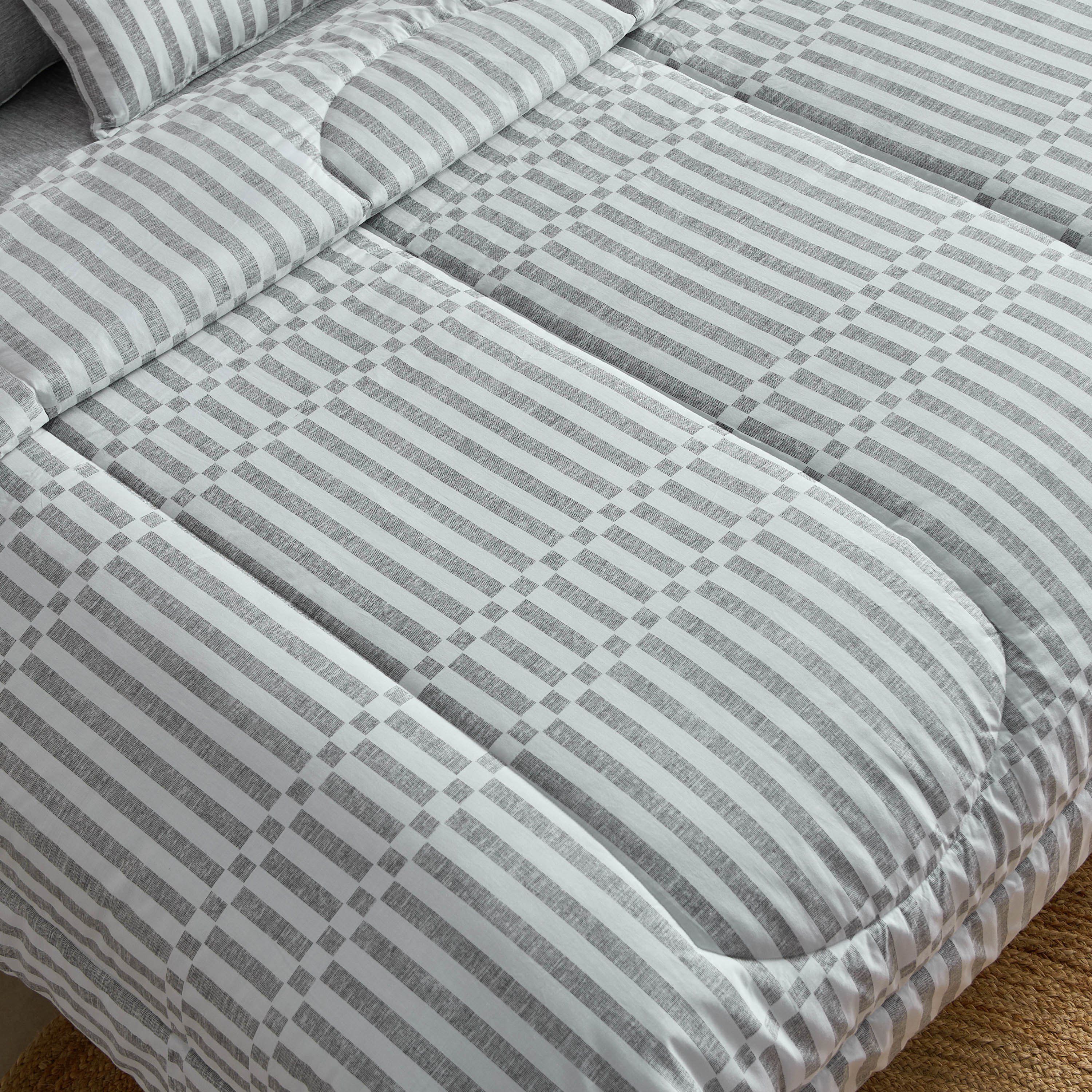 طقم لحاف سوبر كينج قطن بطبعات 9 قطع سويتو من ماديسون - 240x240 سم-hbxhomeware-hbxbedroom-image-4