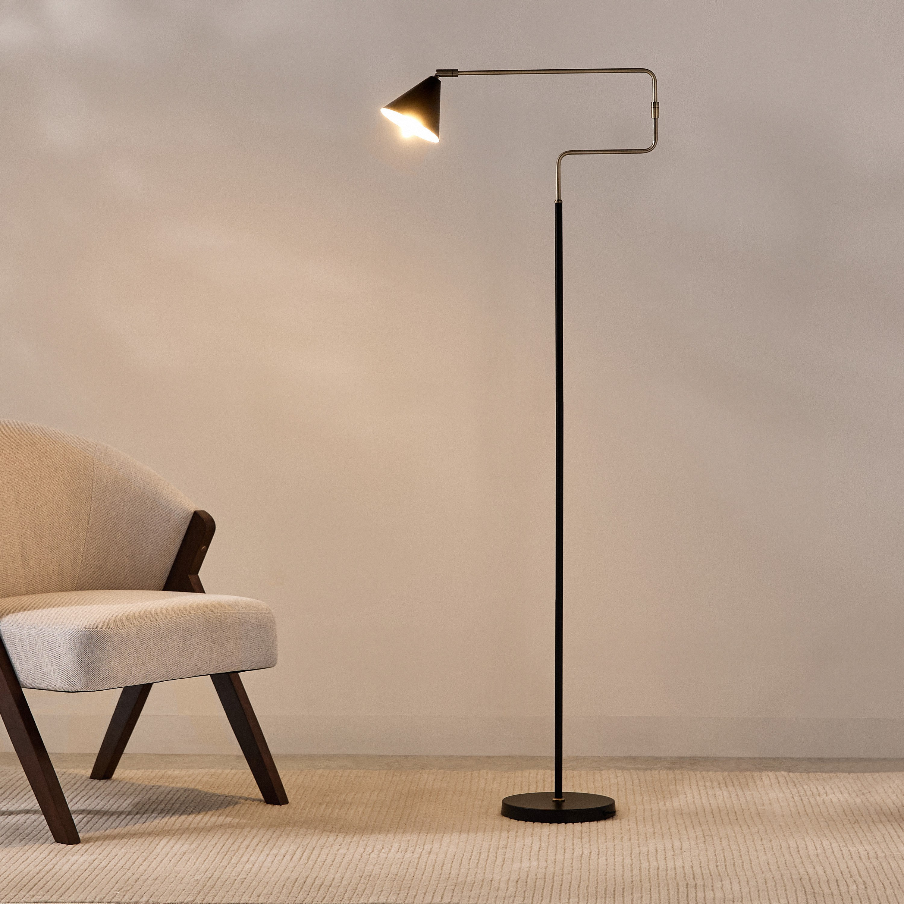 مصباح أرضي بفرش نحاس من تايلر - 51x23x152 سم-hbxhomeware-hbxlivingroom-image-2