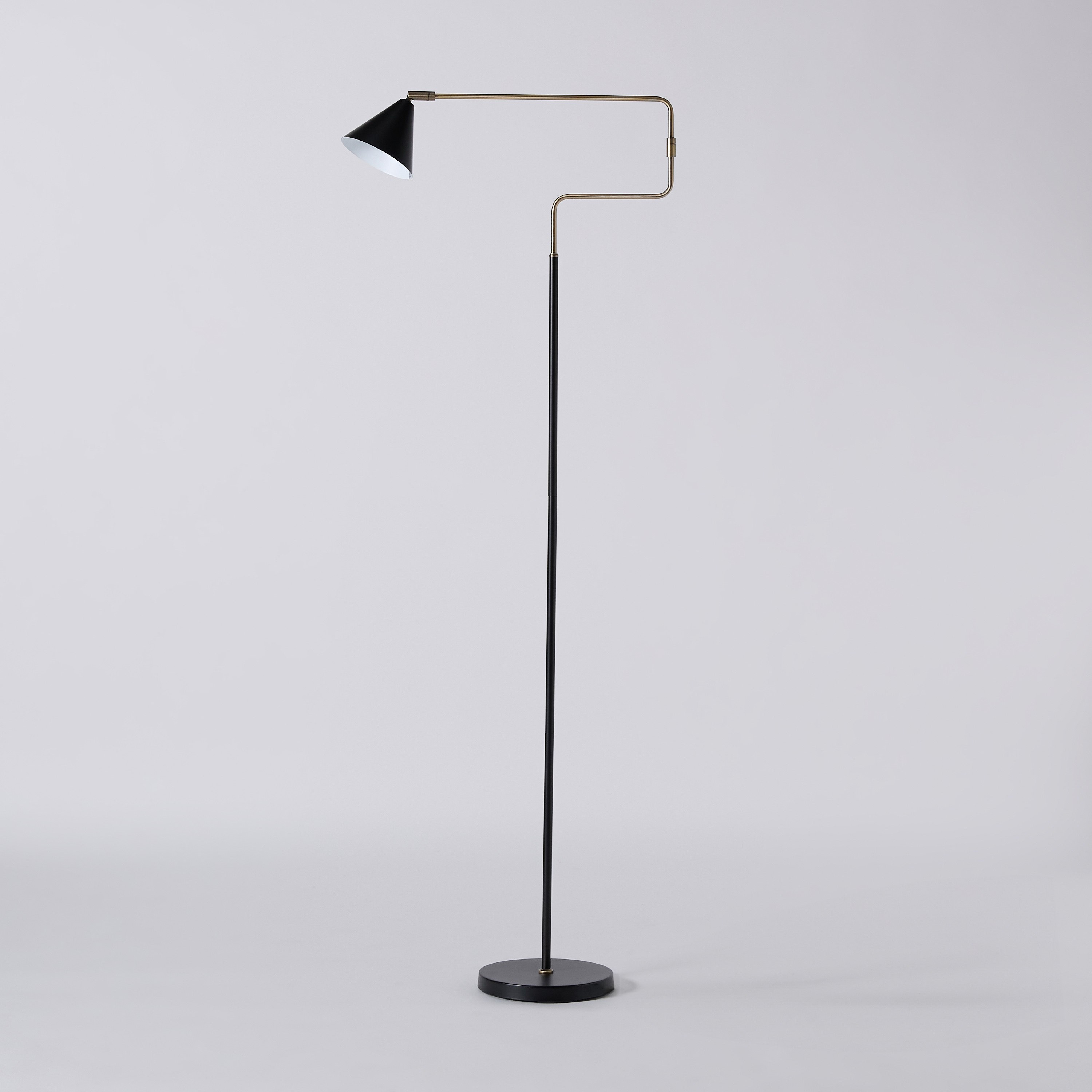 مصباح أرضي بفرش نحاس من تايلر - 51x23x152 سم-hbxhomeware-hbxlivingroom-image-6