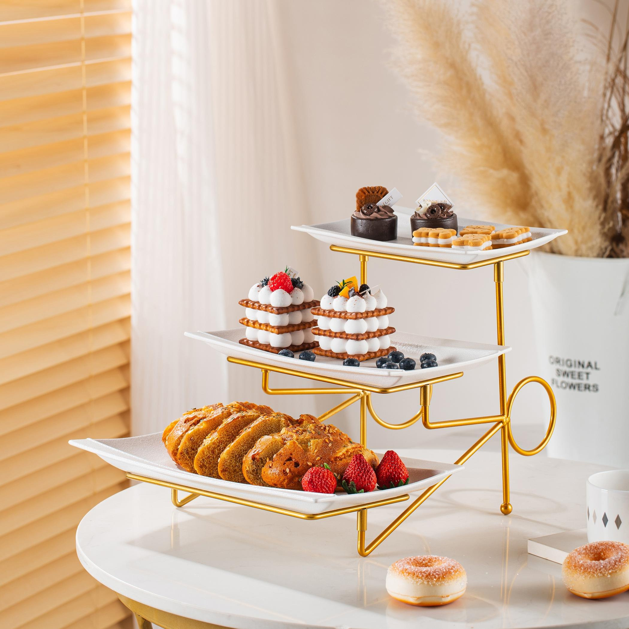 صحن 3 طوابق مع حامل - فيست-hbxdecorandfurnishings-tabletop-serveware-image-1