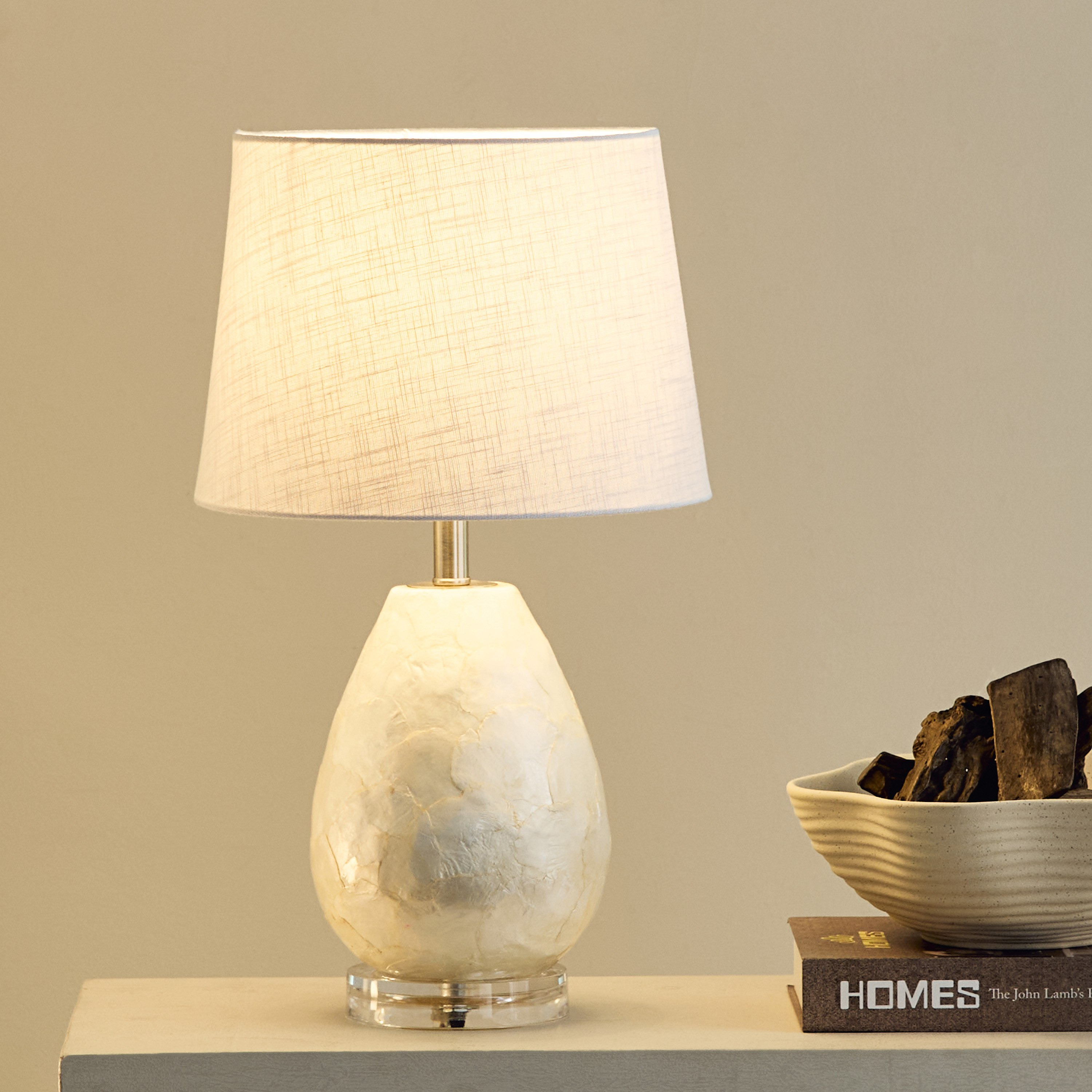 مصباح طاولة ناتشورال كابيز إنلاي من رولينز - 28×48 سم-hbxbedroom-lighting-tablelamps-image-2