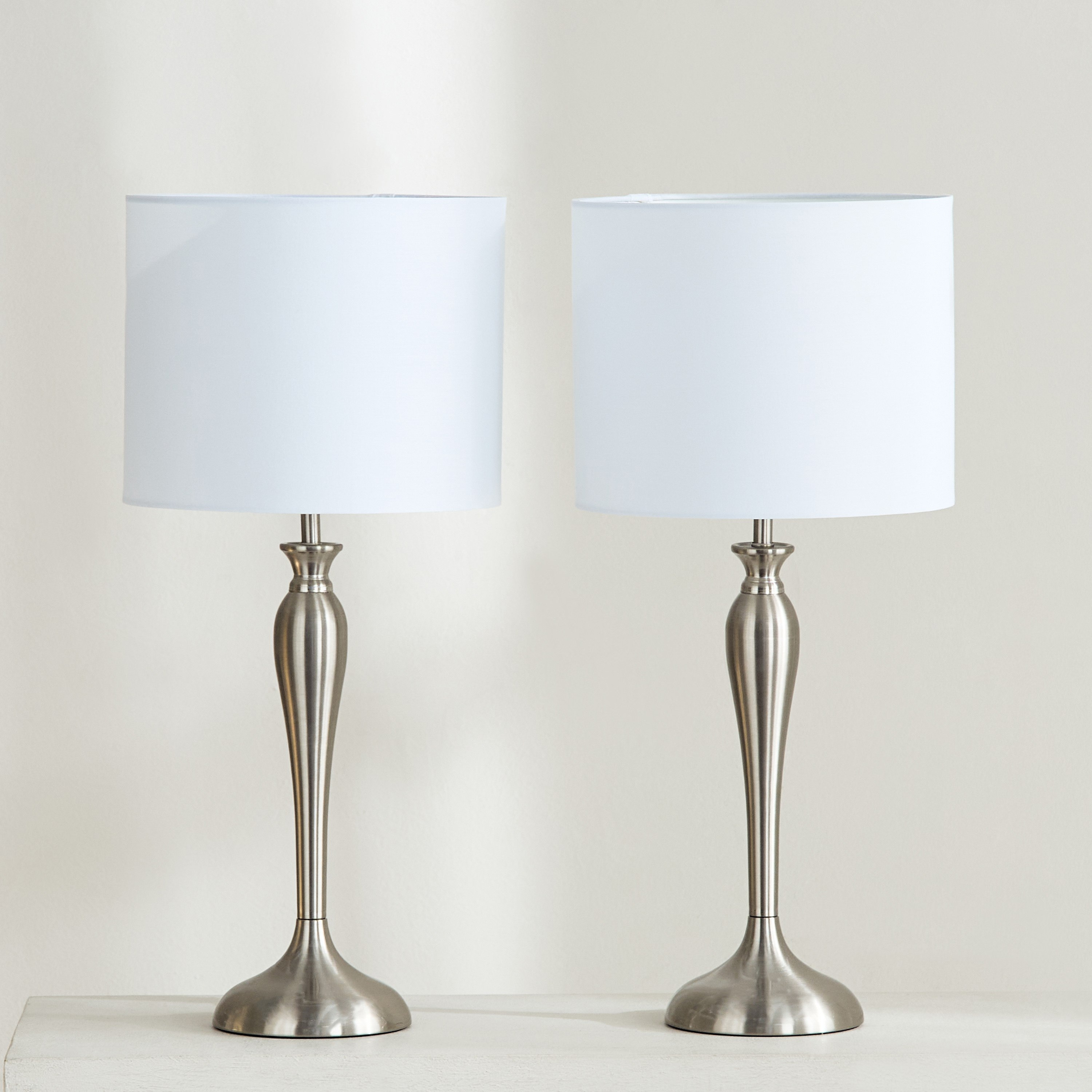 طقم مصابيح طاولة معدن من قطعتين من رولينز - 25×55 سم-hbxbedroom-lighting-tablelamps-image-1