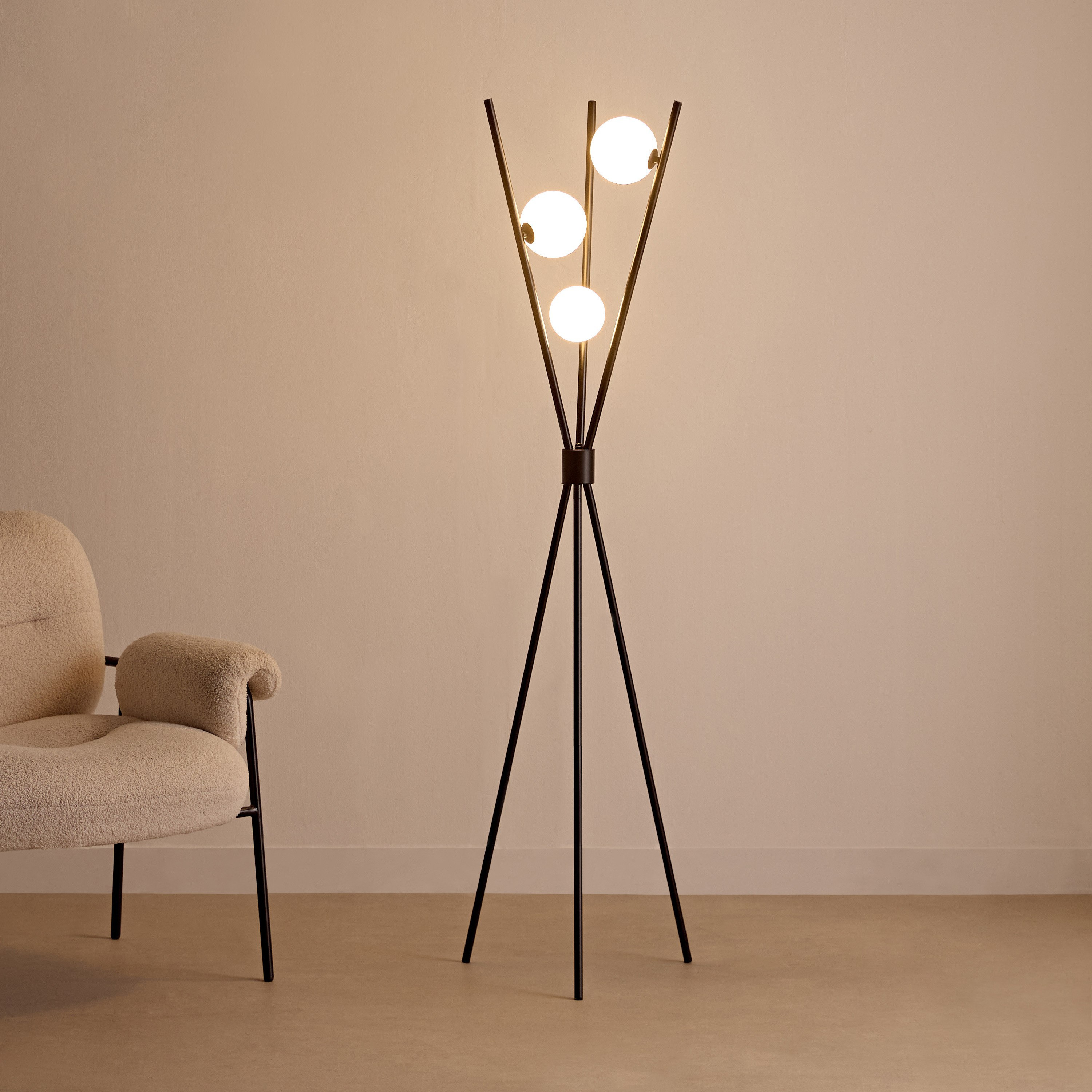 مصباح أرضية معدن ثلاثي القوائم من رولينز - 160 سم-hbxhomeware-hbxlivingroom-image-2