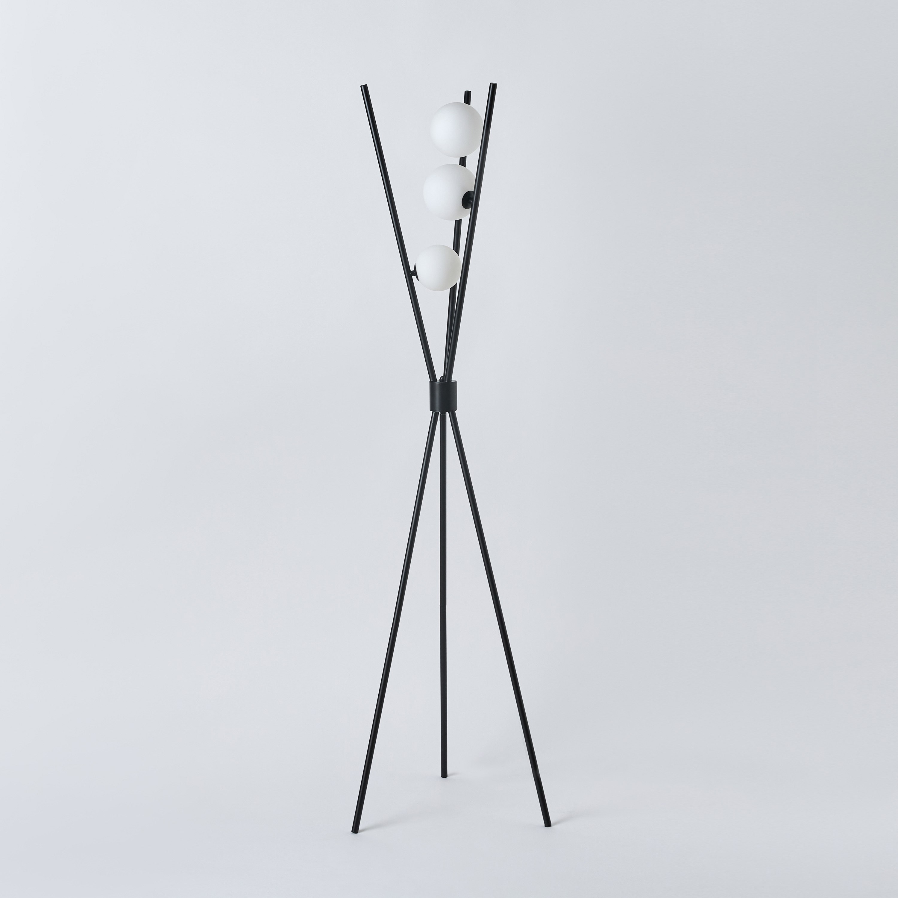 مصباح أرضية معدن ثلاثي القوائم من رولينز - 160 سم-hbxhomeware-hbxlivingroom-image-5