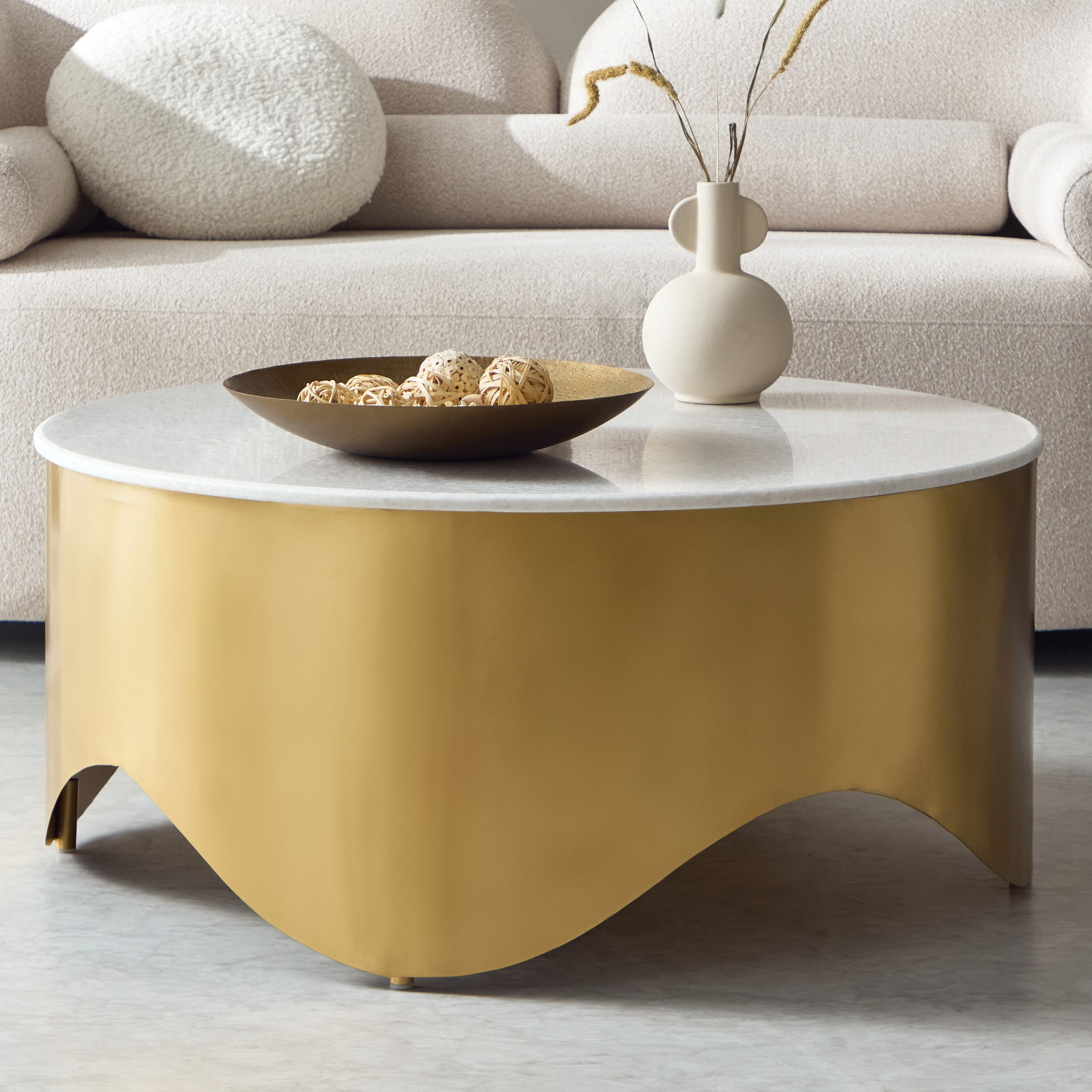 طاولة قهوة بسطح من الرخام الأصلي - رافيلو من فيندرا-PROMO_HB_UAE_HBX10_280126-image-1