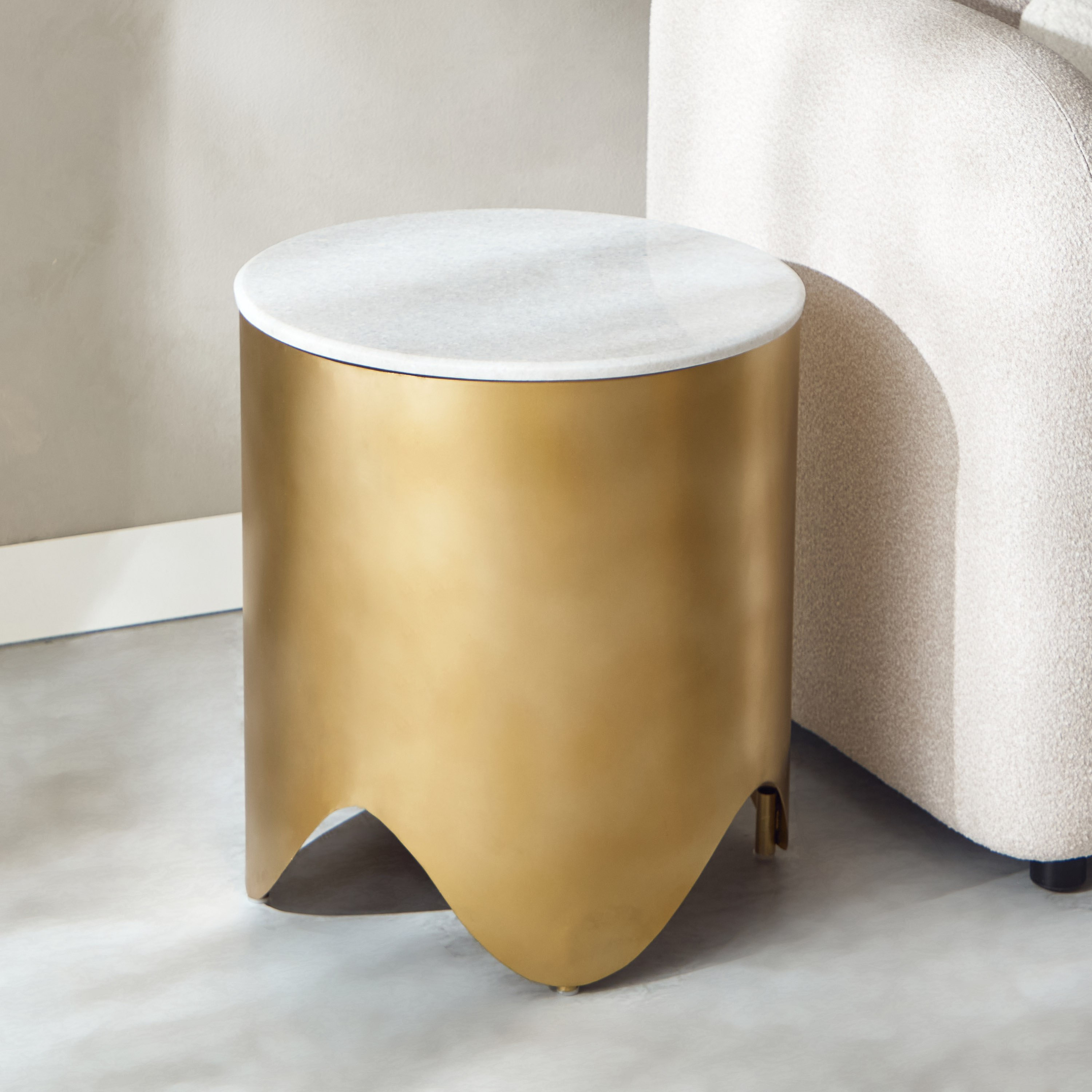 طاولة جانبية بسطح من الرخام الأصلي - رافيلو من فيندرا-hbxfurniture-livingroom-endtables-image-2