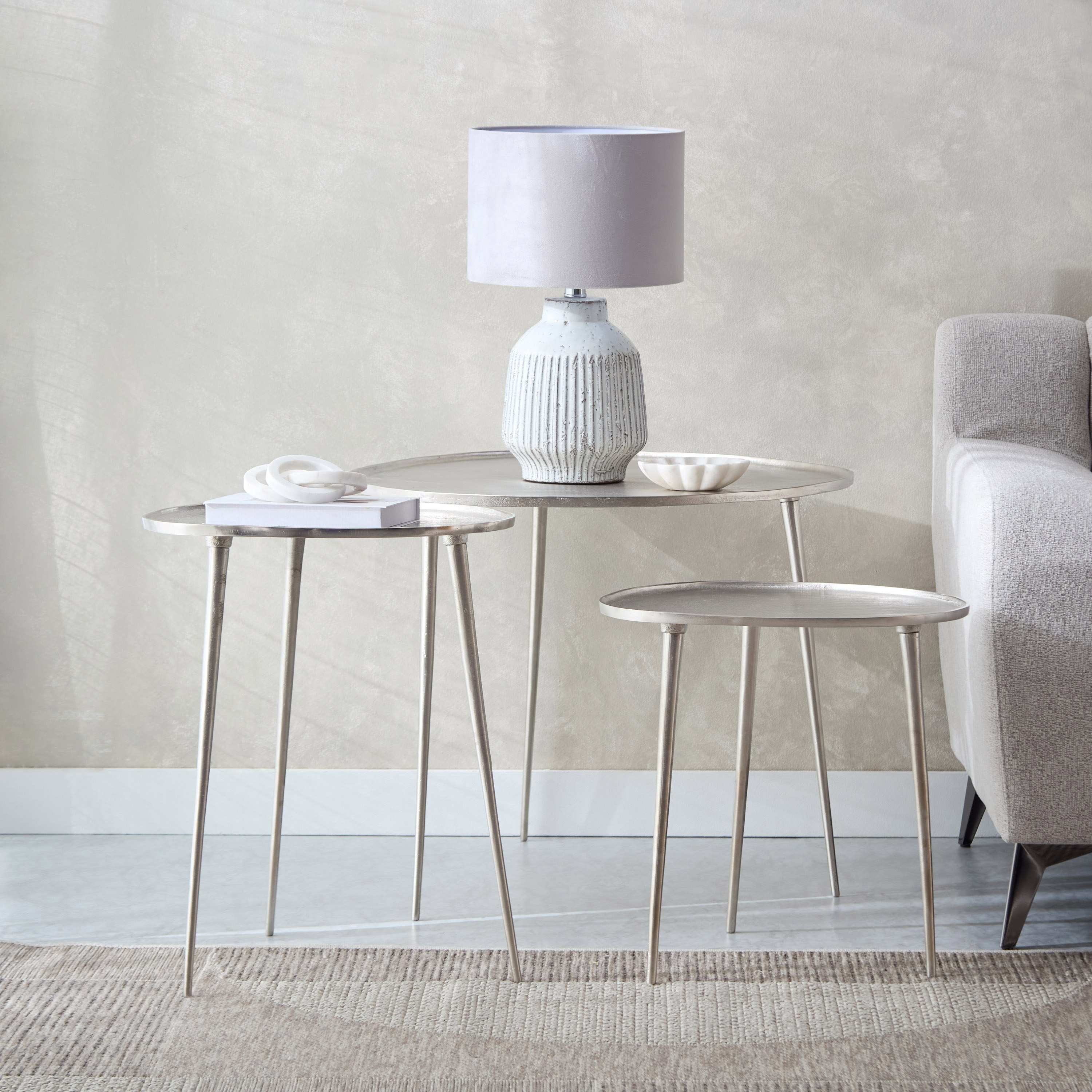 Vendra Onyx Nest of Tables - Set of 3-hbxfurniture-livingroom-nestingtables-image-1