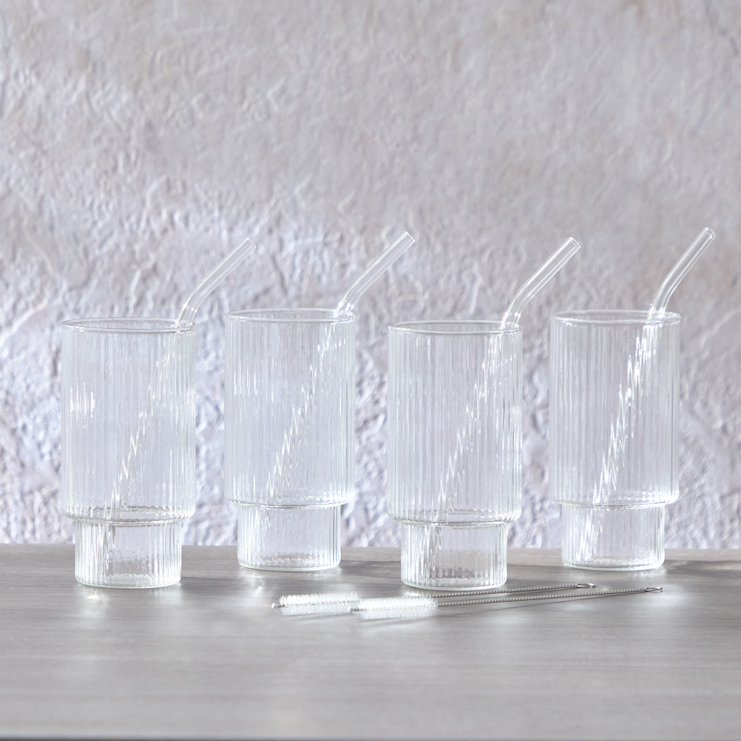طقم أكواب شرب مضلعة 4 قطع مع قشّات زجاج وفرشاة من زين - 450 مل-hbxhomeware-hbxkitchen-image-1