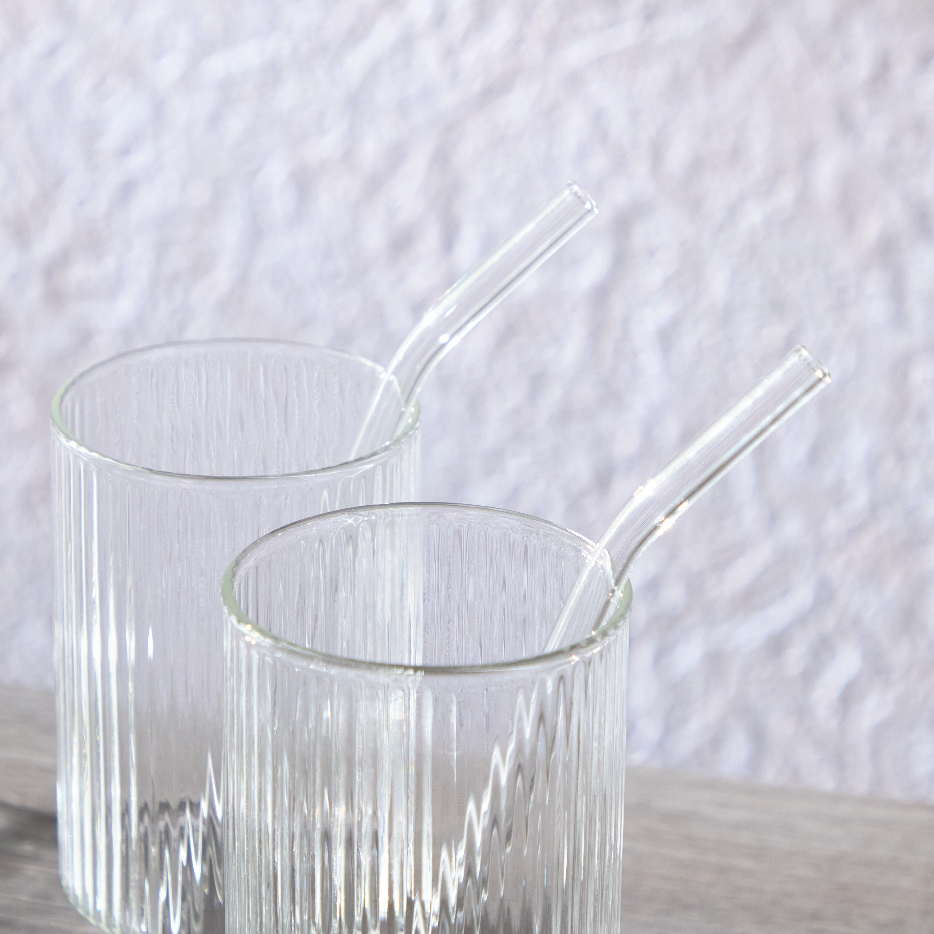 طقم أكواب شرب مضلعة 4 قطع مع قشّات زجاج وفرشاة من زين - 450 مل-hbxhomeware-hbxkitchen-image-3