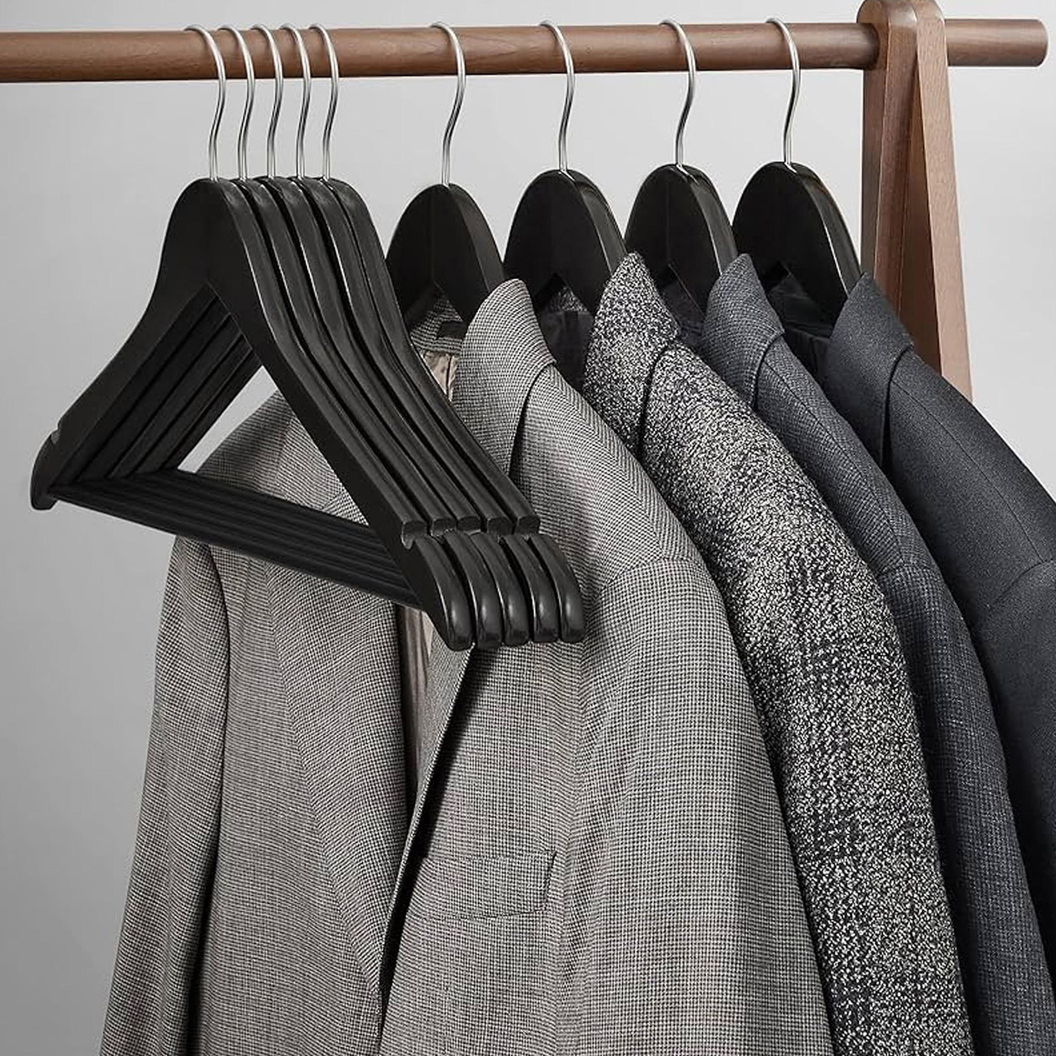 مجموعة علّاقات خشبية 6 قطع من أميتي-hbxhomeware-bathandlaundry-clothesdryingracks-image-1