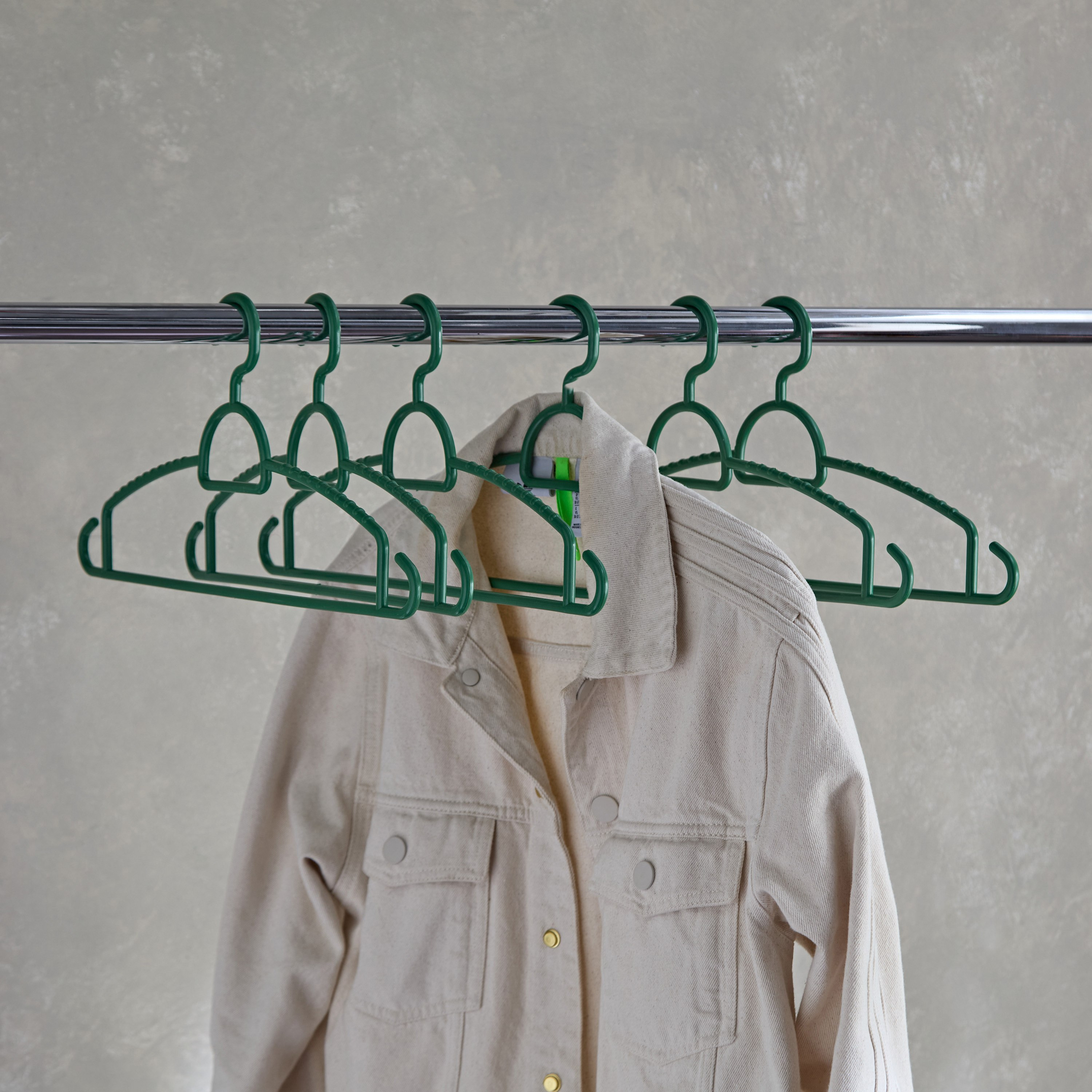 طقم علّاقات ملابس 6 قطع من أميتي-hbxhomeware-bathandlaundry-clothesdryingracks-image-3