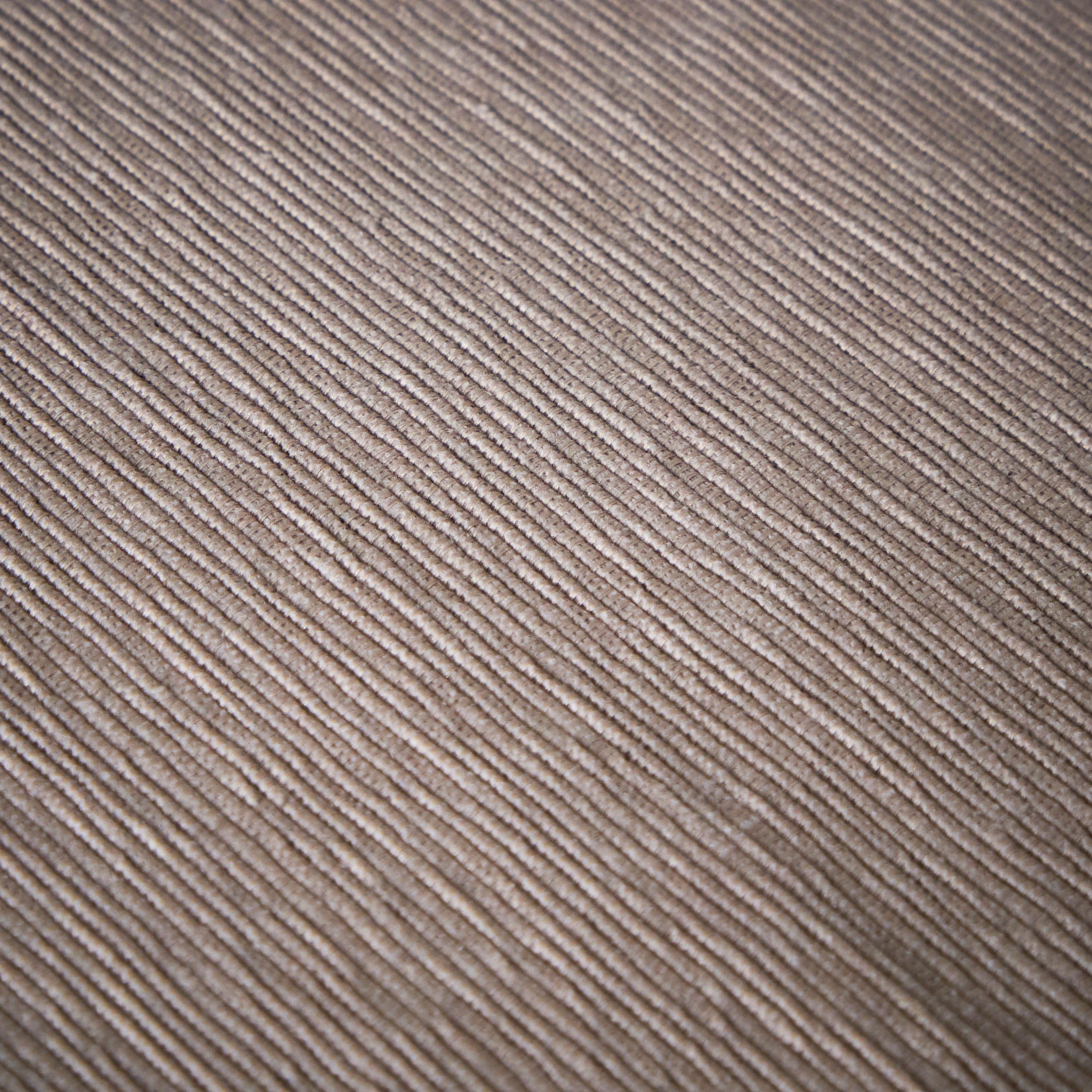 لبادة صحون مضلّعة من أتلانتا - 33x48 سم-hbxdecorandfurnishings-homefurnishings-tablelinens-image-3