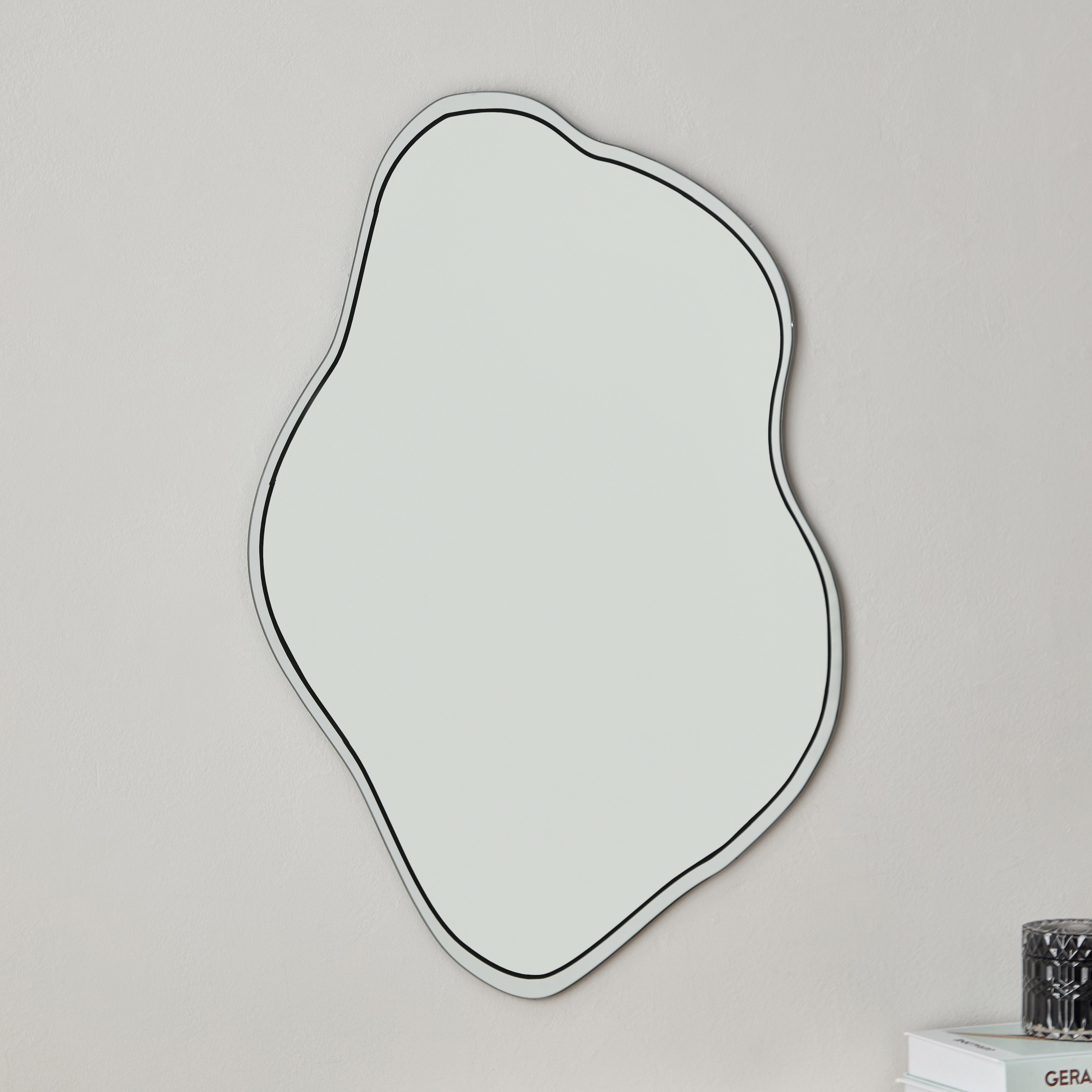 مرآة دون إطار بشكل مبتكر من فيرو - 50×70 سم-hbxhomeware-hbxdecorandfurnishings-image-1
